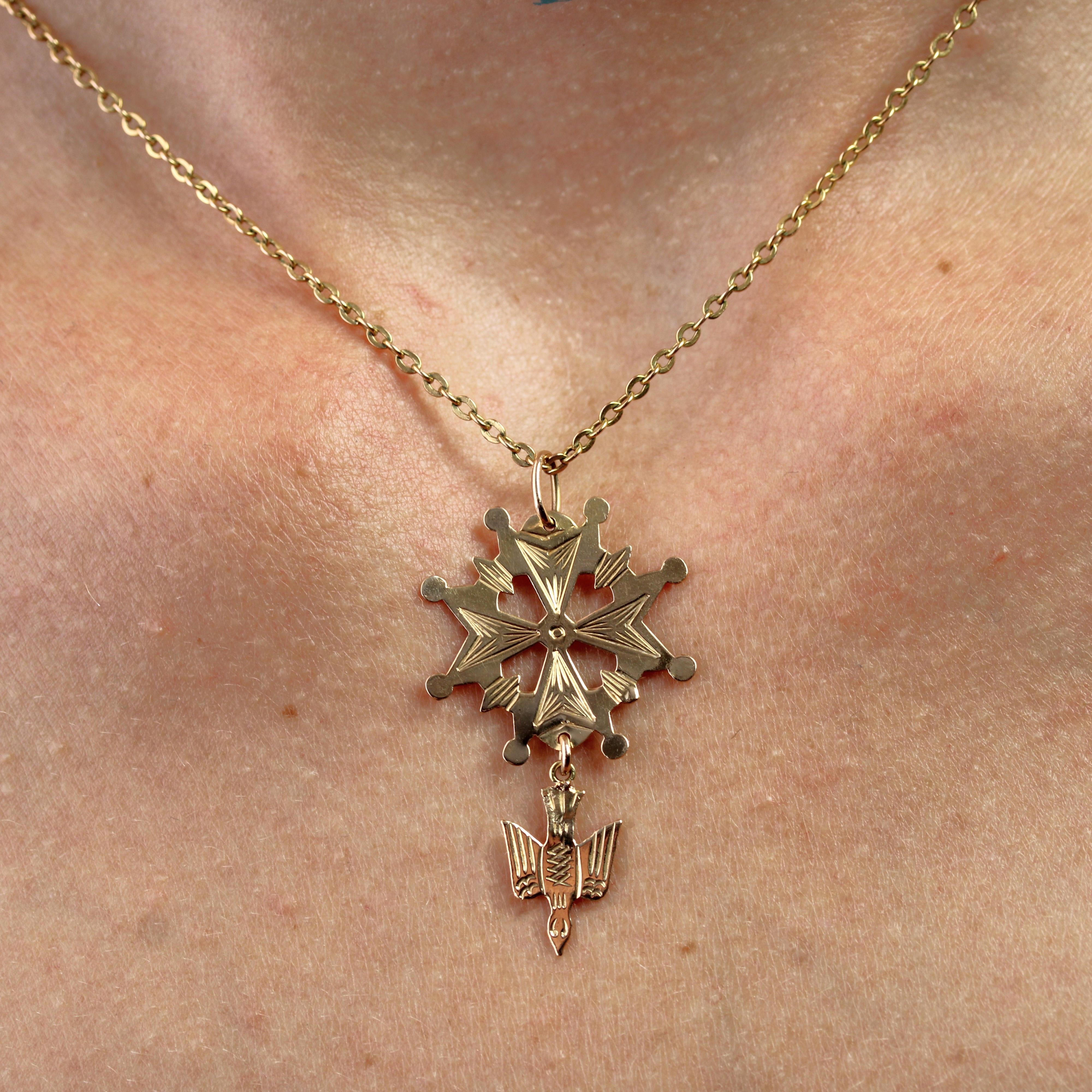 Pendentif croix huguenot du 20e siècle en or jaune 18 carats en vente 1