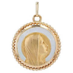 20th Century 18 Karat Yellow Gold Mother of Pearl Virgin Mary Medal