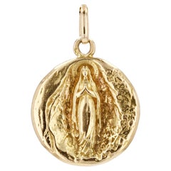 20th Century 18 Karat Yellow Gold Saint Michel Virgin Mary Medal