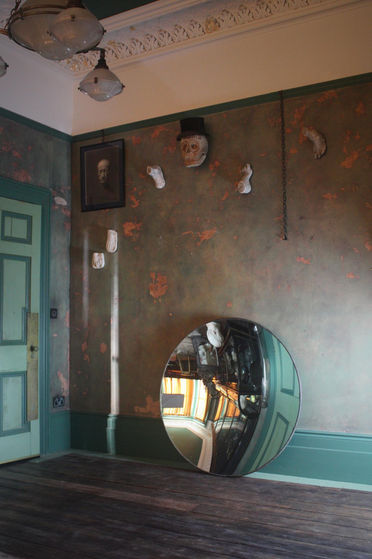 A very large concave mirror housed within its original copper bracing and lead back.

The mirror is first quarter of the 20th of century in age.

The mirror plate is in great condition, some minor wear nothing you wouldn't expect for age, some