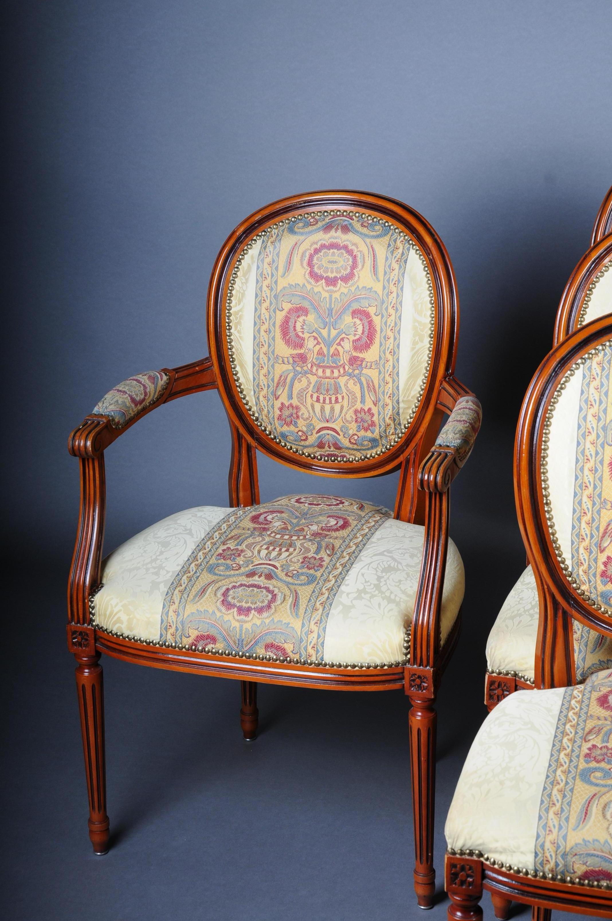 20th Century 8 French Drawing Room Chairs Louis XVI In Good Condition For Sale In Berlin, DE