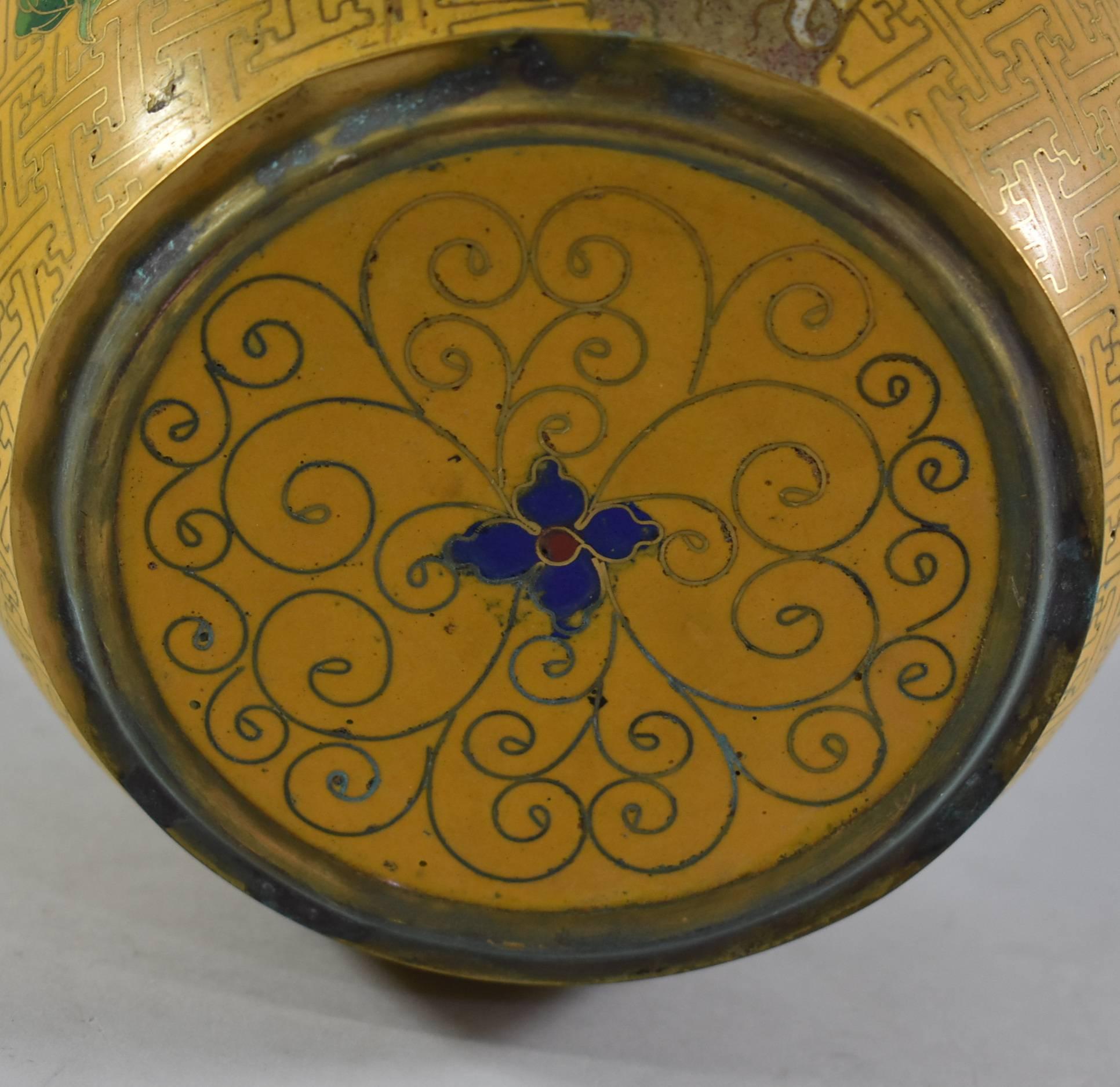 20th Century Cloisonne Ginger Jars with Lids in Peach Tree Pattern 7