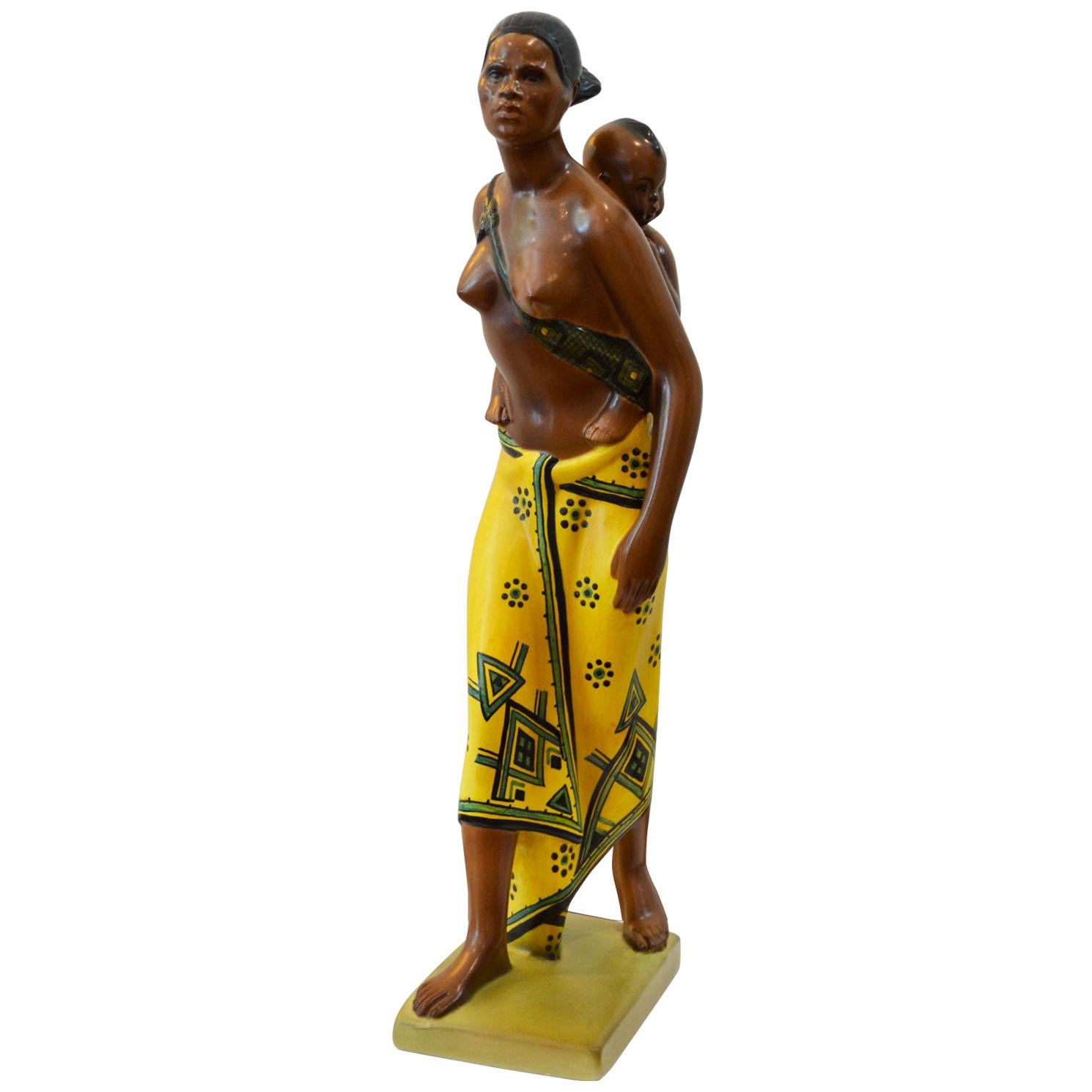 20th Century Abele Jacopi Ceramiche Lenci Abyssinian Mother, 1930s