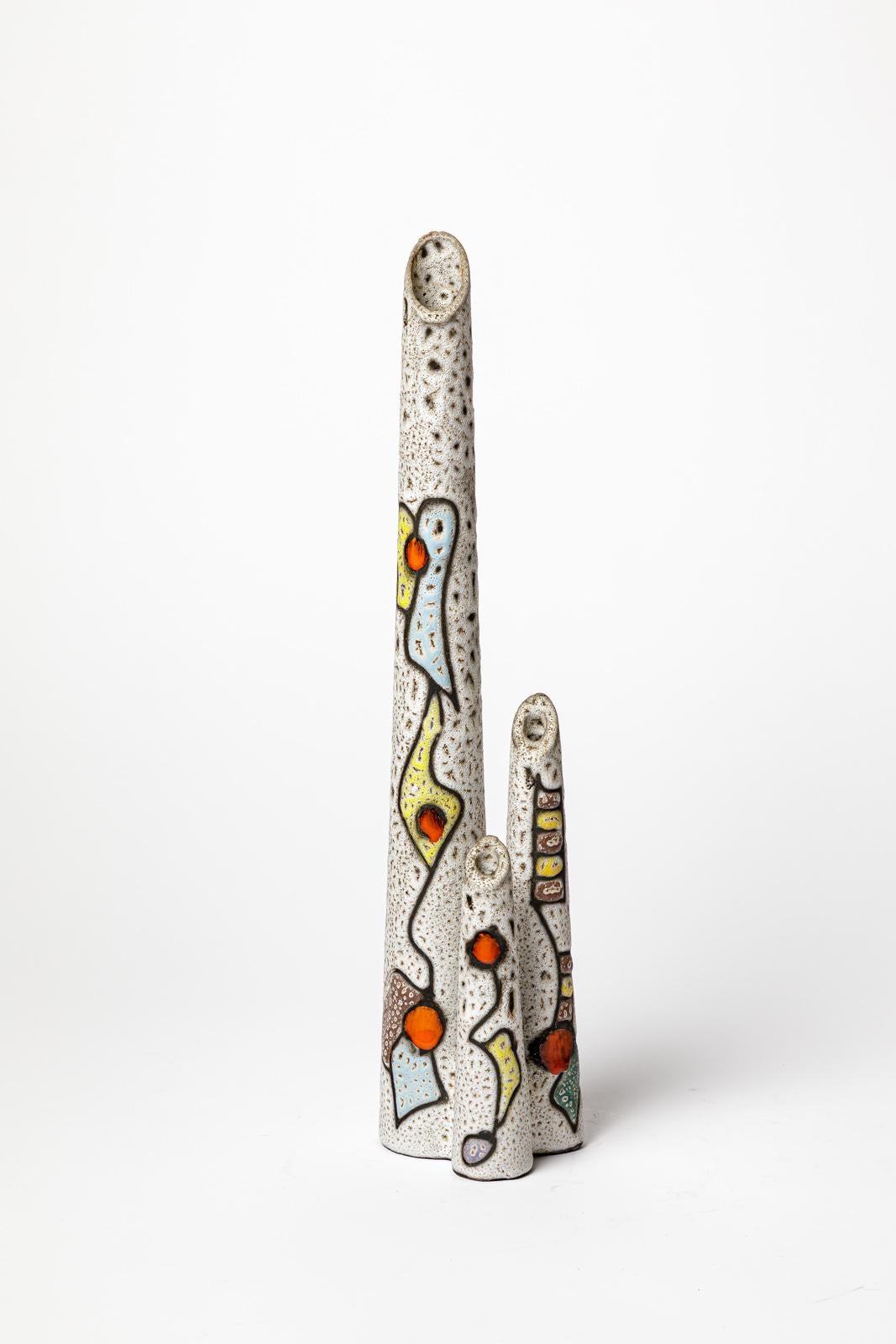 Abstrakte und farbige graue Keramikvase des 20. Jahrhunderts von Marius Bessone Vallauris  (Moderne der Mitte des Jahrhunderts) im Angebot