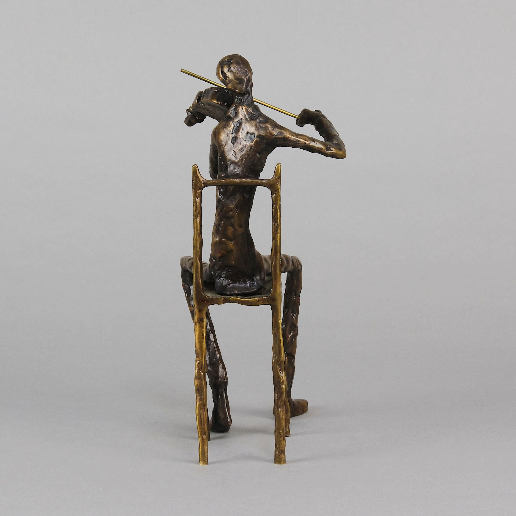 20ième siècle Sculpture abstraite du 20e siècle « Violoniste assis » de Bernard Kim en vente