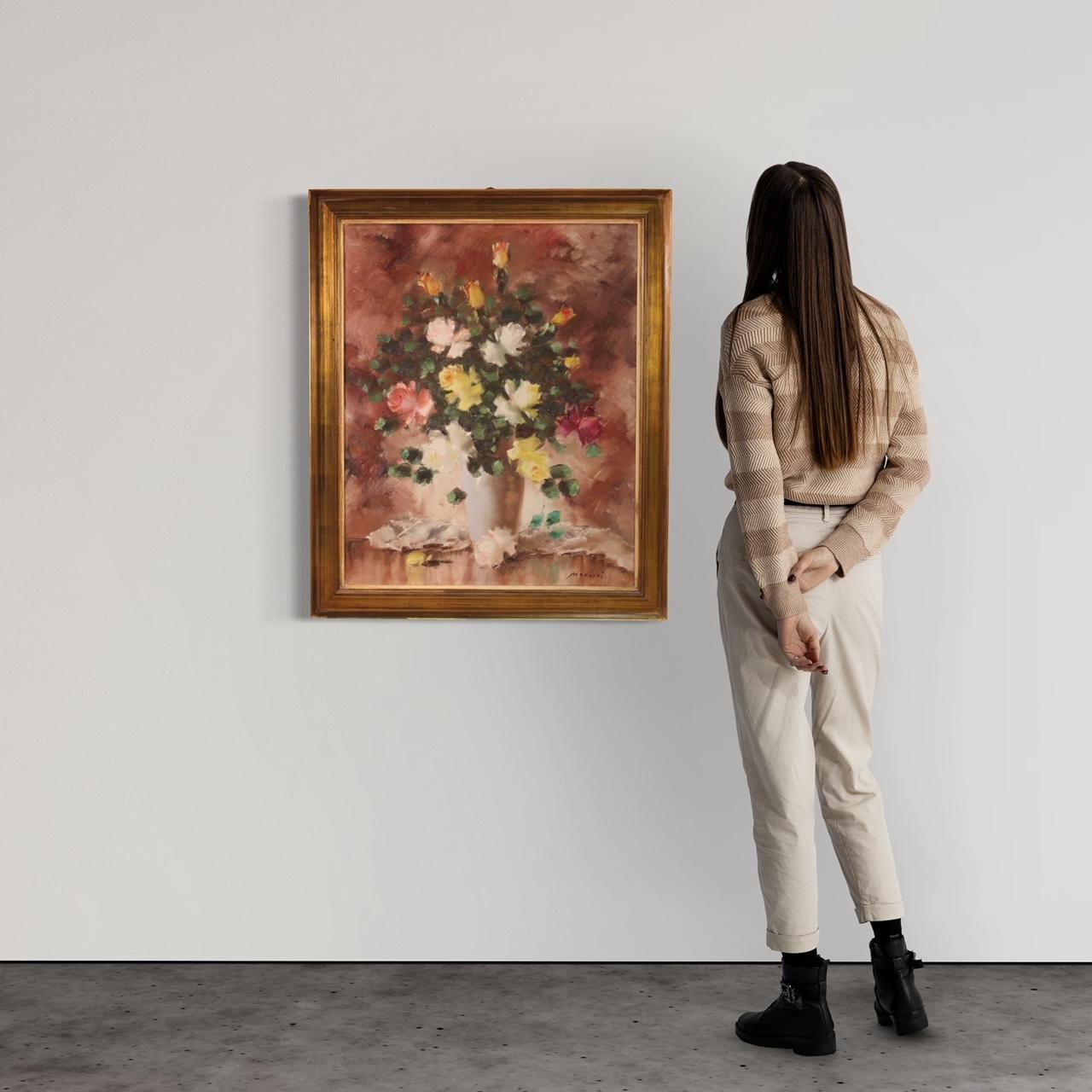 Spanish painting from the mid 20th century. Acrylic artwork on canvas depicting still life, vase with flowers, of good pictorial quality. Frame from the second half of the 20th century, in wood and plaster, carved and gilded with beautiful