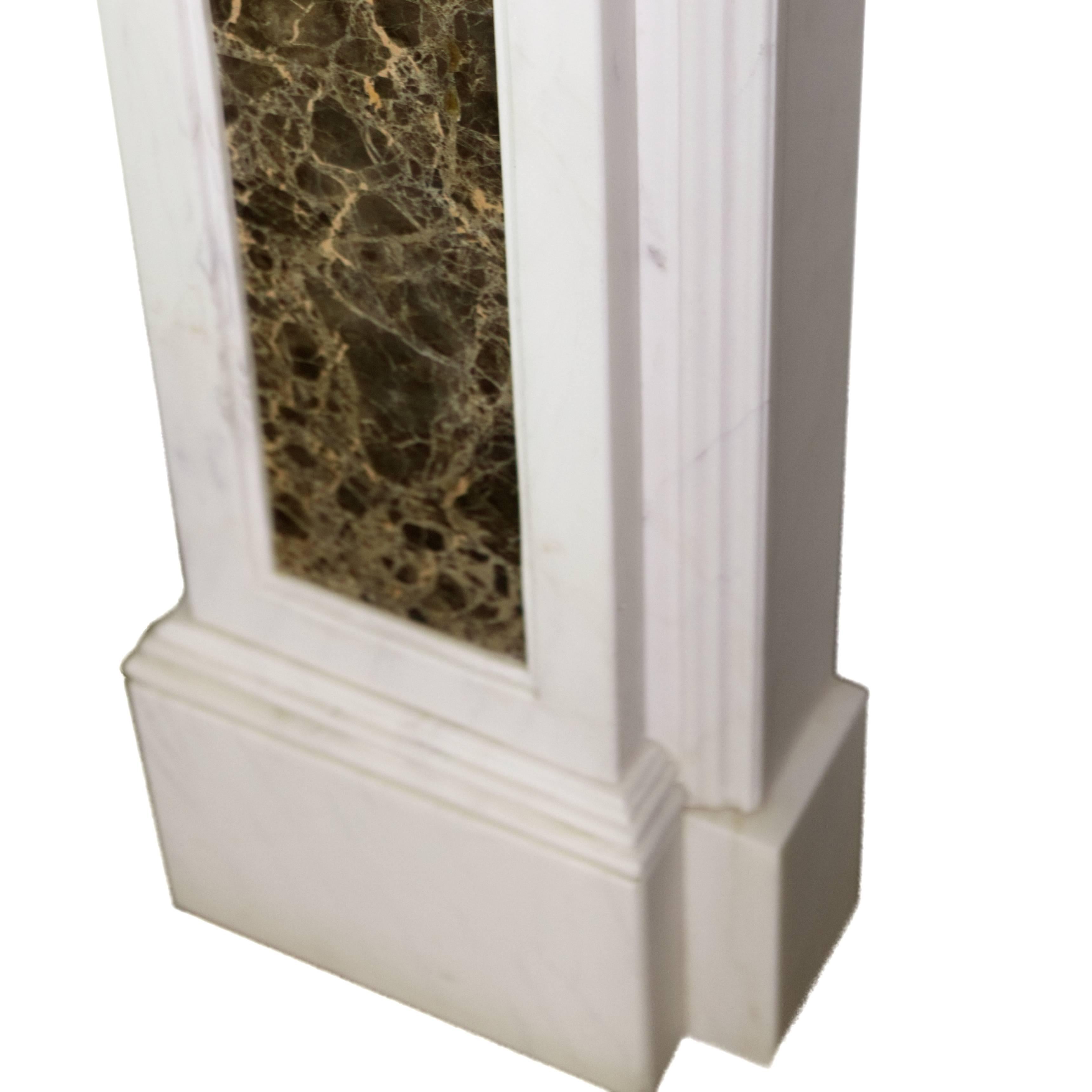 English 20th Century Georgian Style Marble Fireplace Mantelpiece For Sale