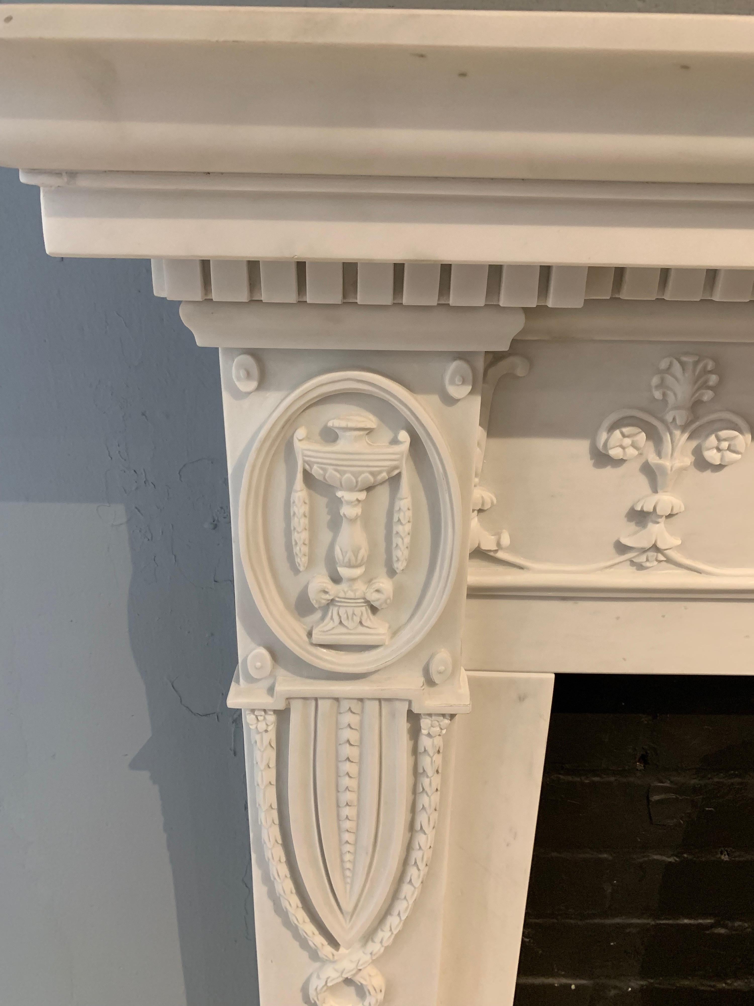 20th Century Adam Style Statuary Marble Mantelpiece In Good Condition For Sale In London, GB