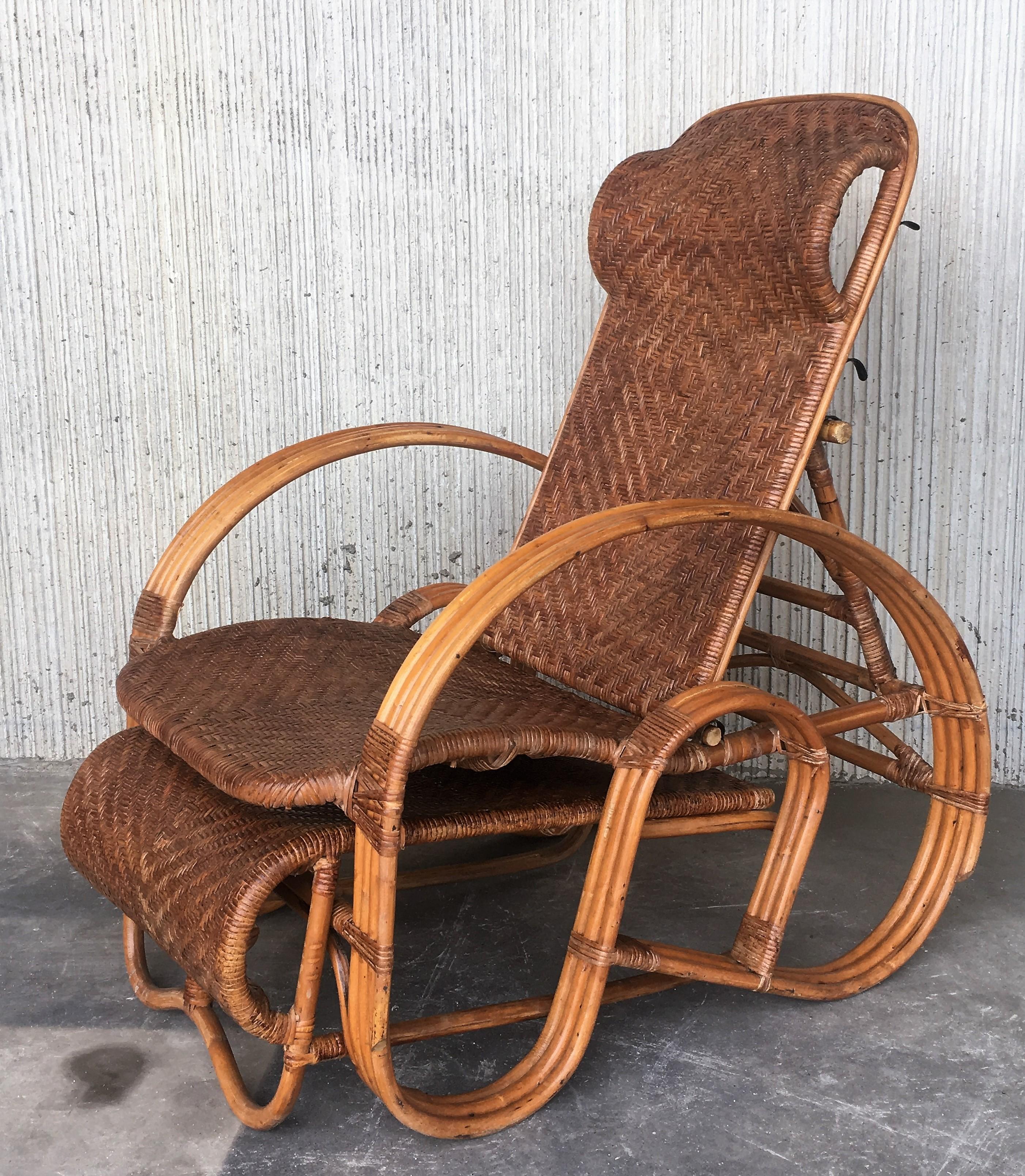 A height-adjustable chaise longue made of a bentwood frame with woven rattan.
The backrest can be placed in four different positions. 

The length of the chair in those positions is respectively 89in extended and 31.5 in like a