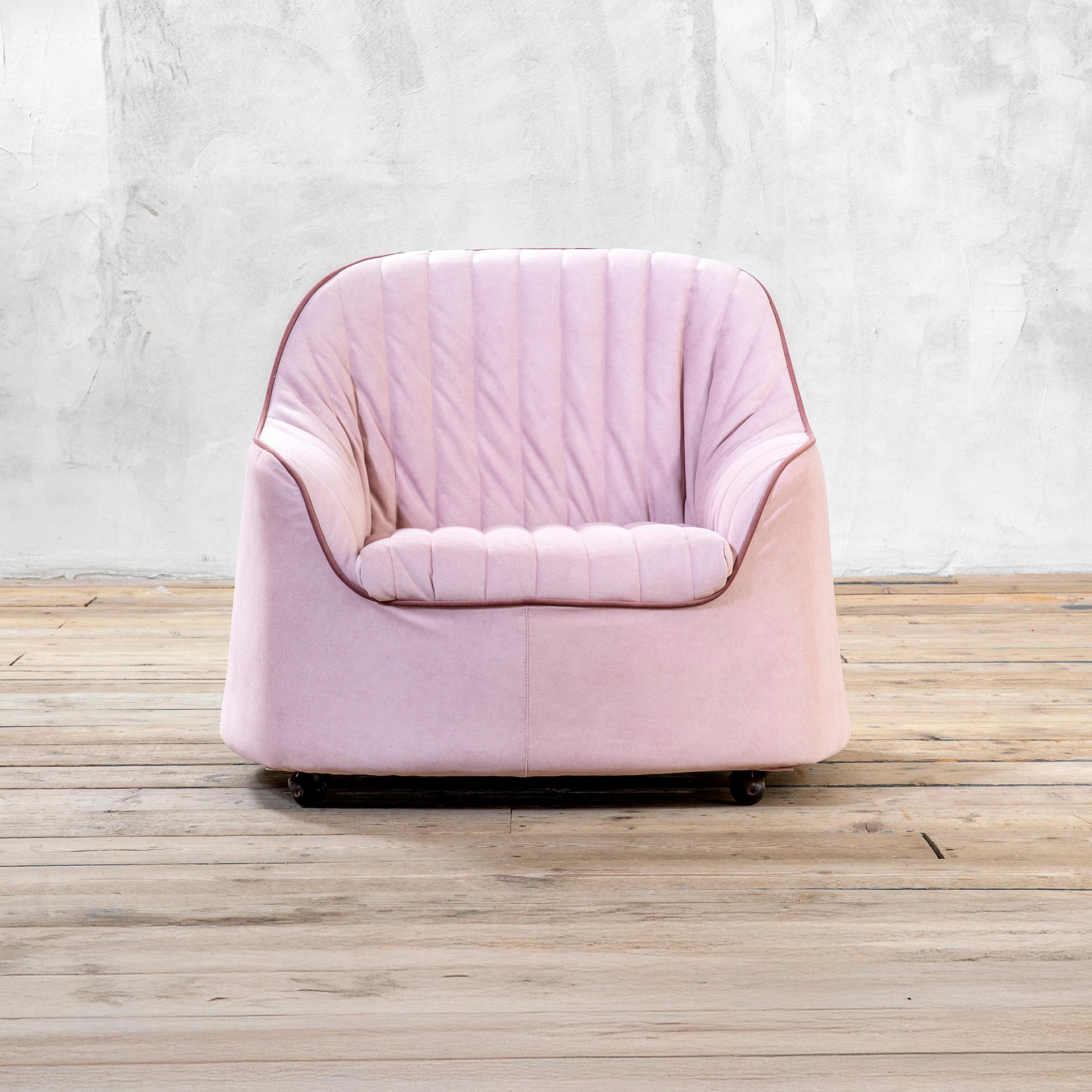Tissu 20e siècle, Afra & Tobia Scarpa Paire de fauteuils mod. Ciprea pour Cassina en vente