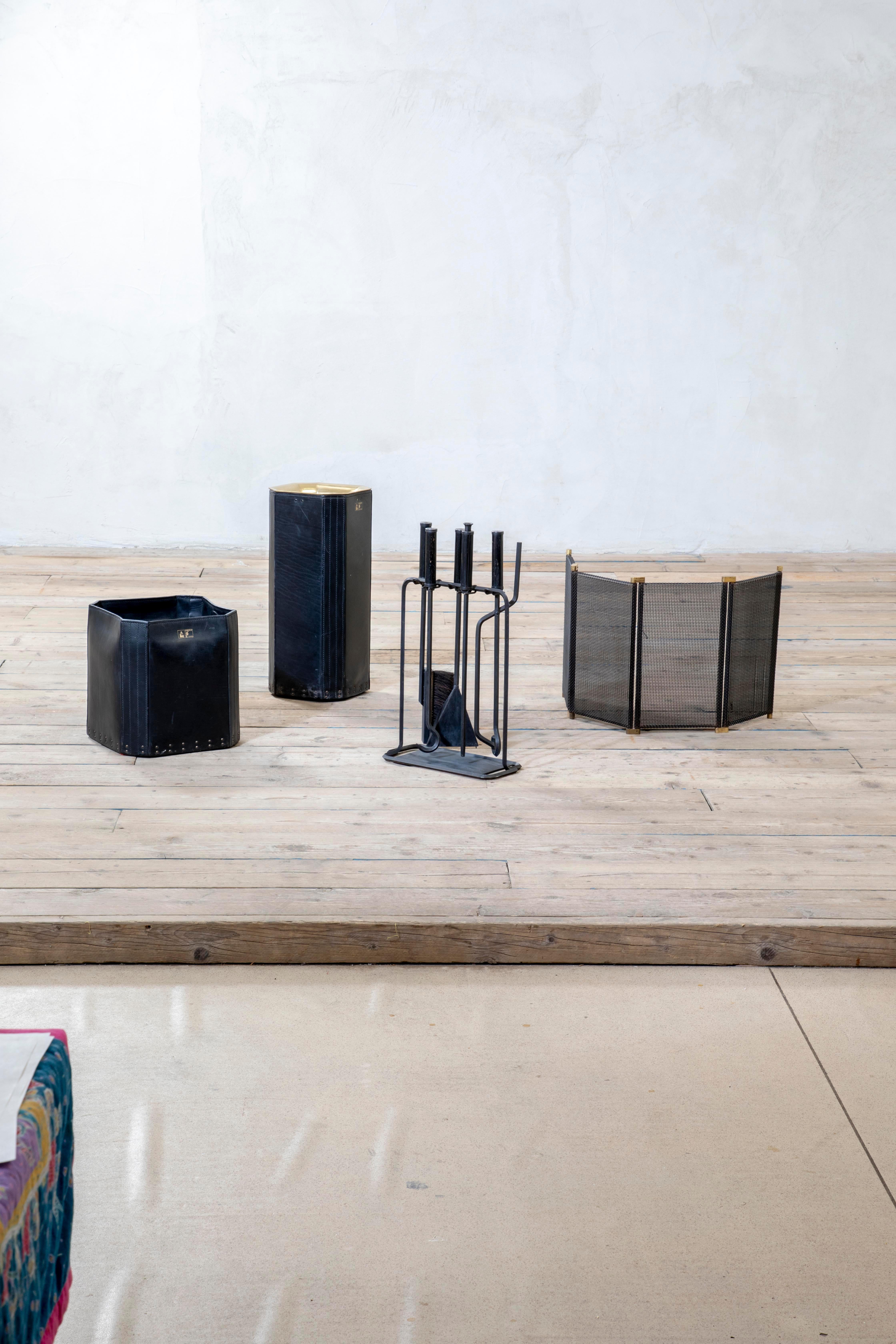 20th Century, Afra & Tobia Scarpa Set of fireplace Accessories in vendita 1