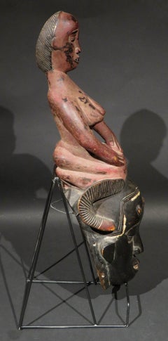 Masque de fertilité africaine sculpté à la main du milieu du 20e siècle, peuple Akan