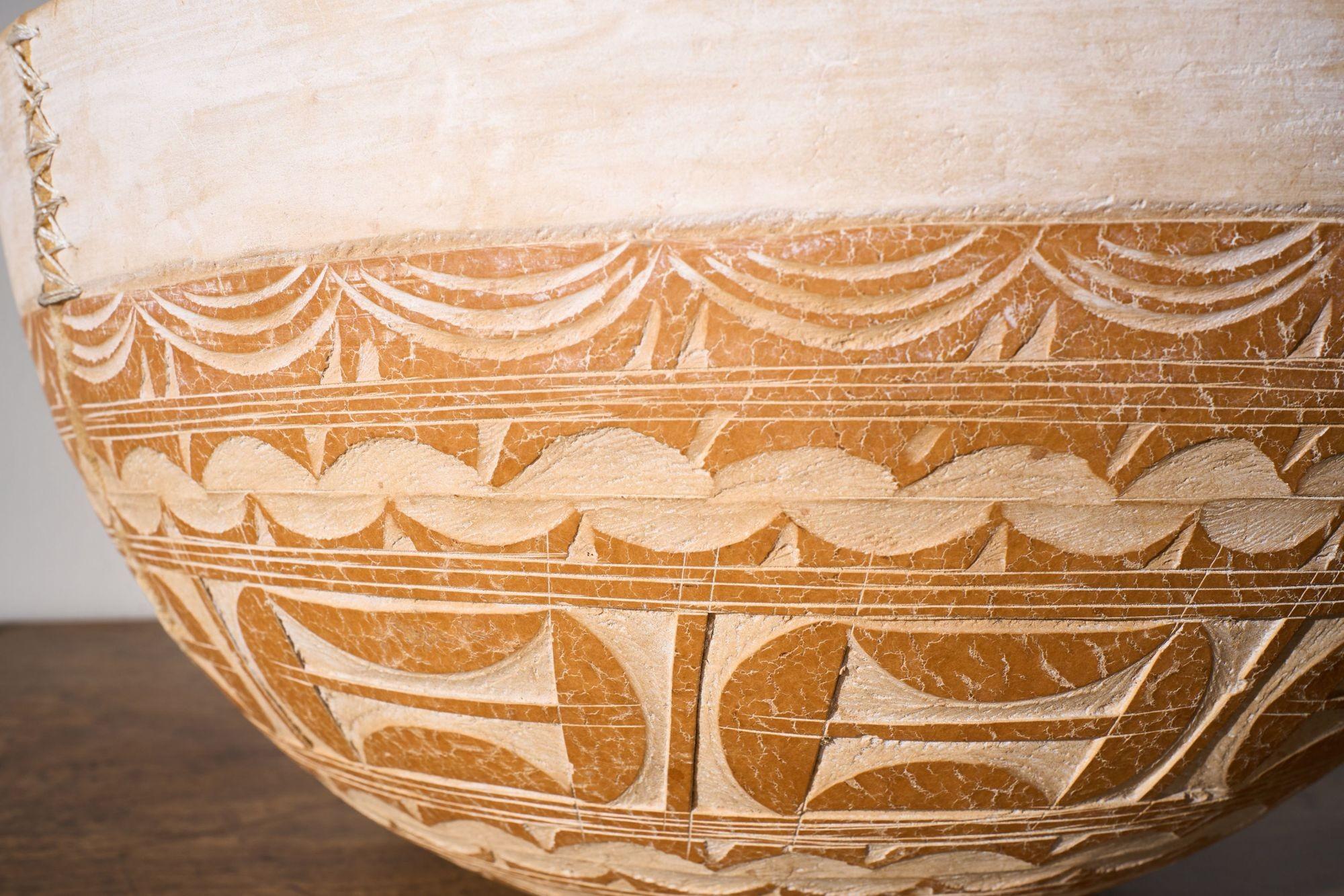 20ième siècle 20e siècle Coupe en calebasse sculptée africaine - No1 en vente