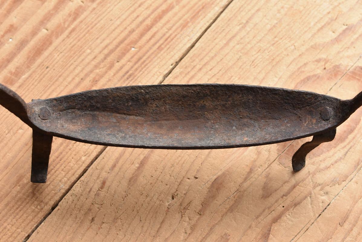 20th Century-African, Iron Object Made by the Lobi Tribe of Burkina Faso, Africa In Good Condition For Sale In Sammu-shi, Chiba