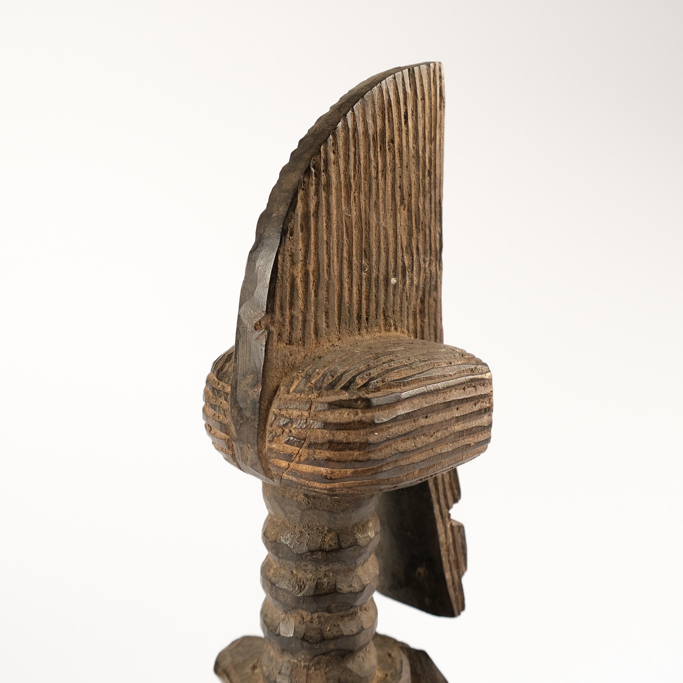 Figura africana Songye Nkishi Kifwebe del siglo XX, República Democrática del Congo en venta 4