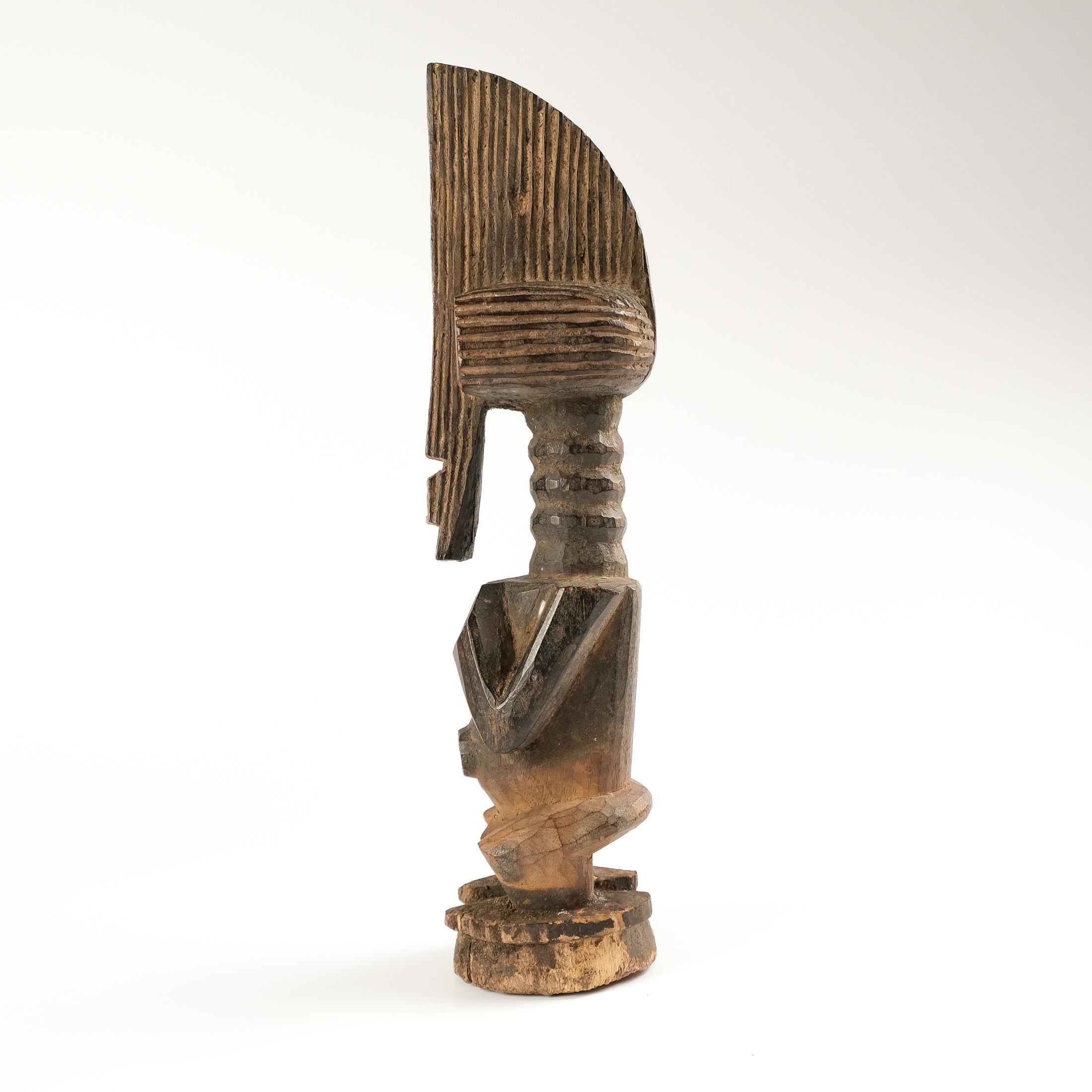 Figura africana Songye Nkishi Kifwebe del siglo XX, República Democrática del Congo Tribal en venta