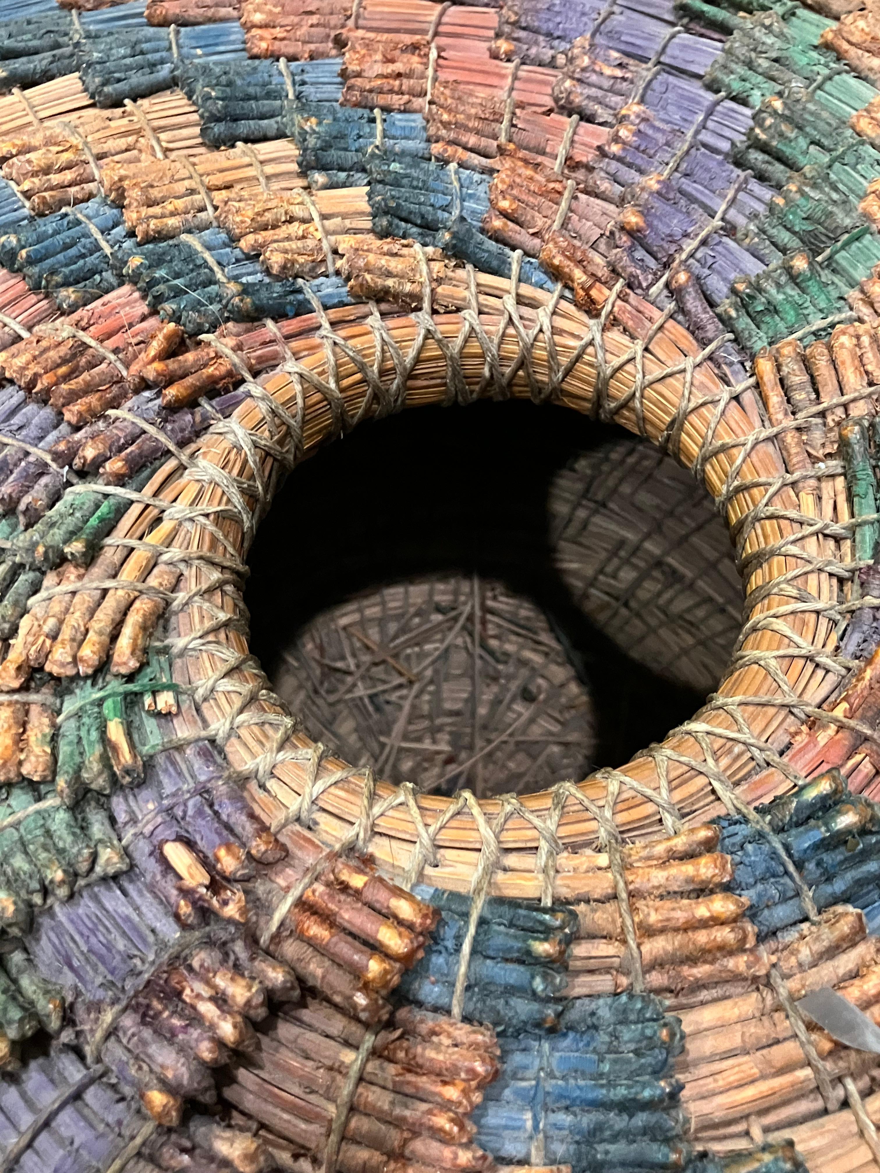 20ième siècle 20th Century African Woven Basket en vente