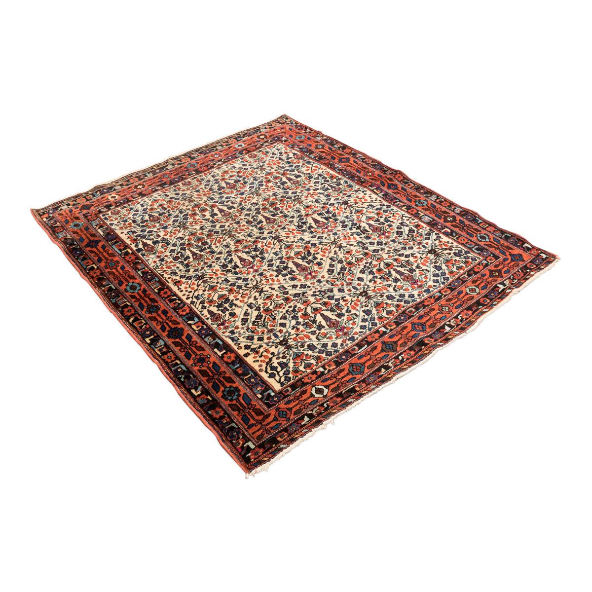 Hand-Knotted 20th Century. Afshar Design Rug. circa 1930. 1.55 x 1.35 m For Sale