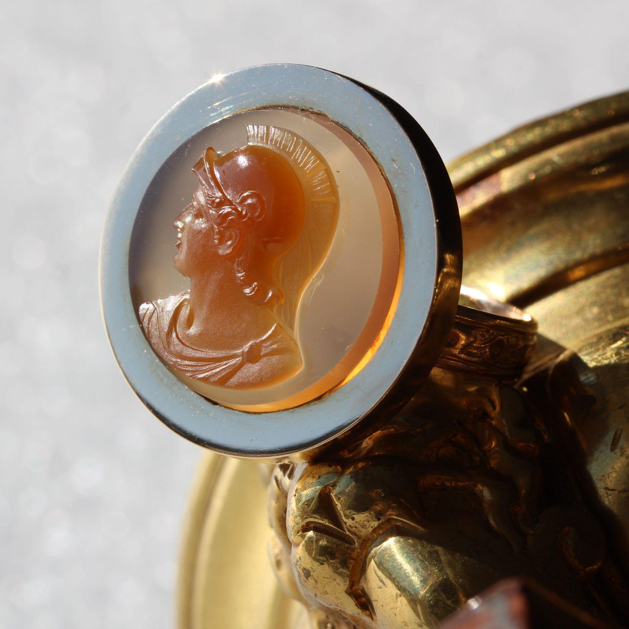 20th Century Agate Cameo 18 Karat Rose Gold Antique Ring For Sale 3