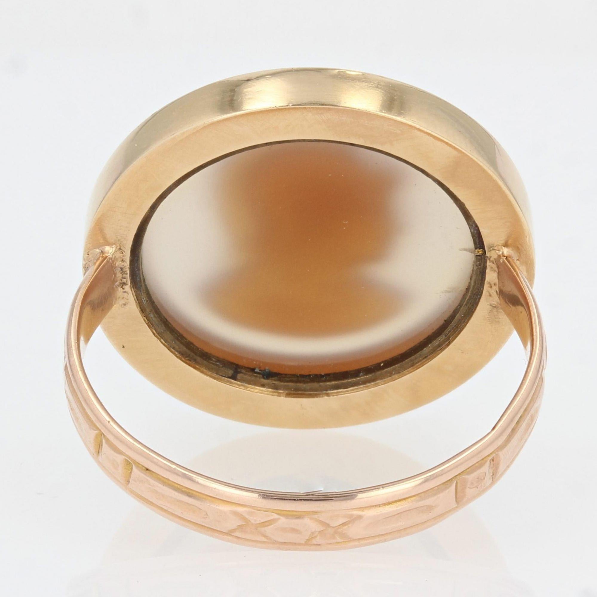 Men's 20th Century Agate Cameo 18 Karat Rose Gold Antique Ring For Sale