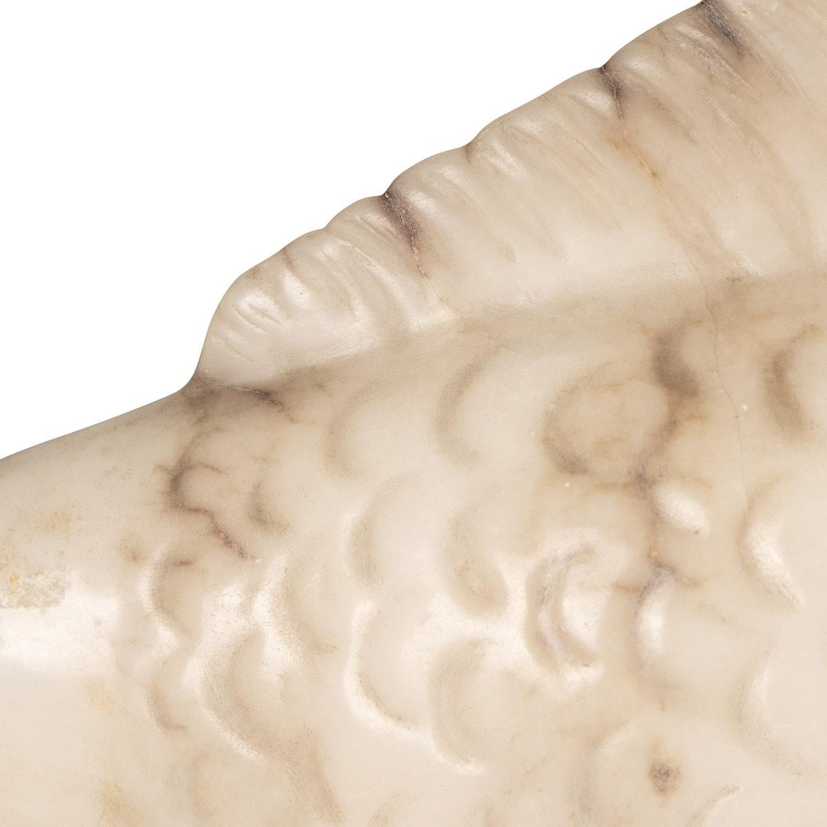 20th Century Alabaster Carved Fish Lamp For Sale 8