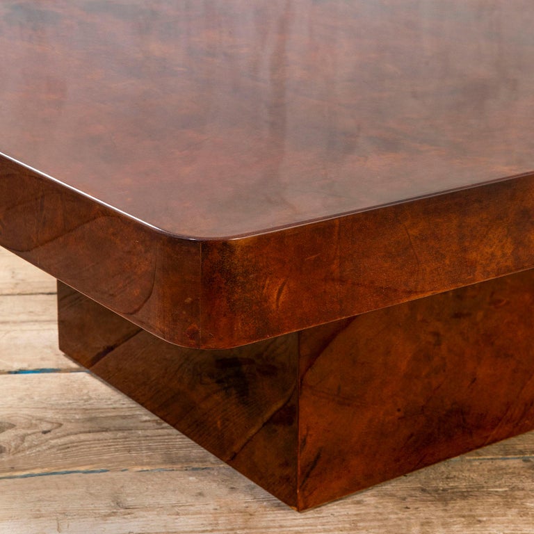 20th Century Aldo Tura Low Coffee Table in Wood and Parchment, 1970s In Good Condition For Sale In Turin, Turin