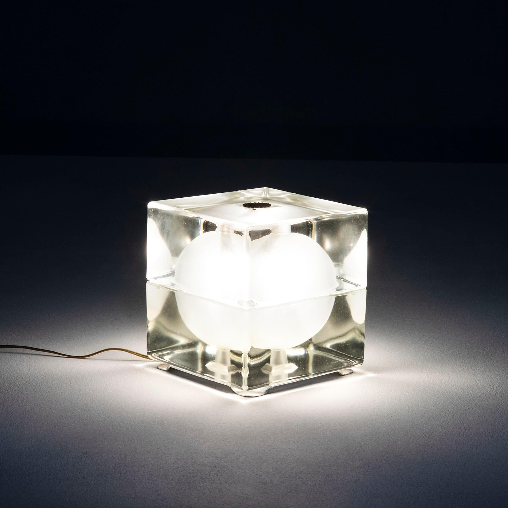 Mid-Century Modern 20e siècle Alessandro Mendini Fidenza Vetraria Lampe de table Mod. Cubosfera, 60s en vente