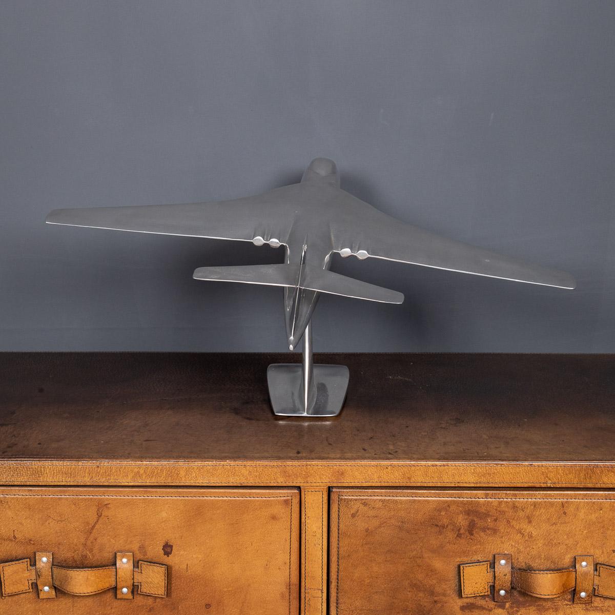 Polished 20th Century Aluminium Model of a Vickers Valiant Bomber Airplane, c.1970 For Sale