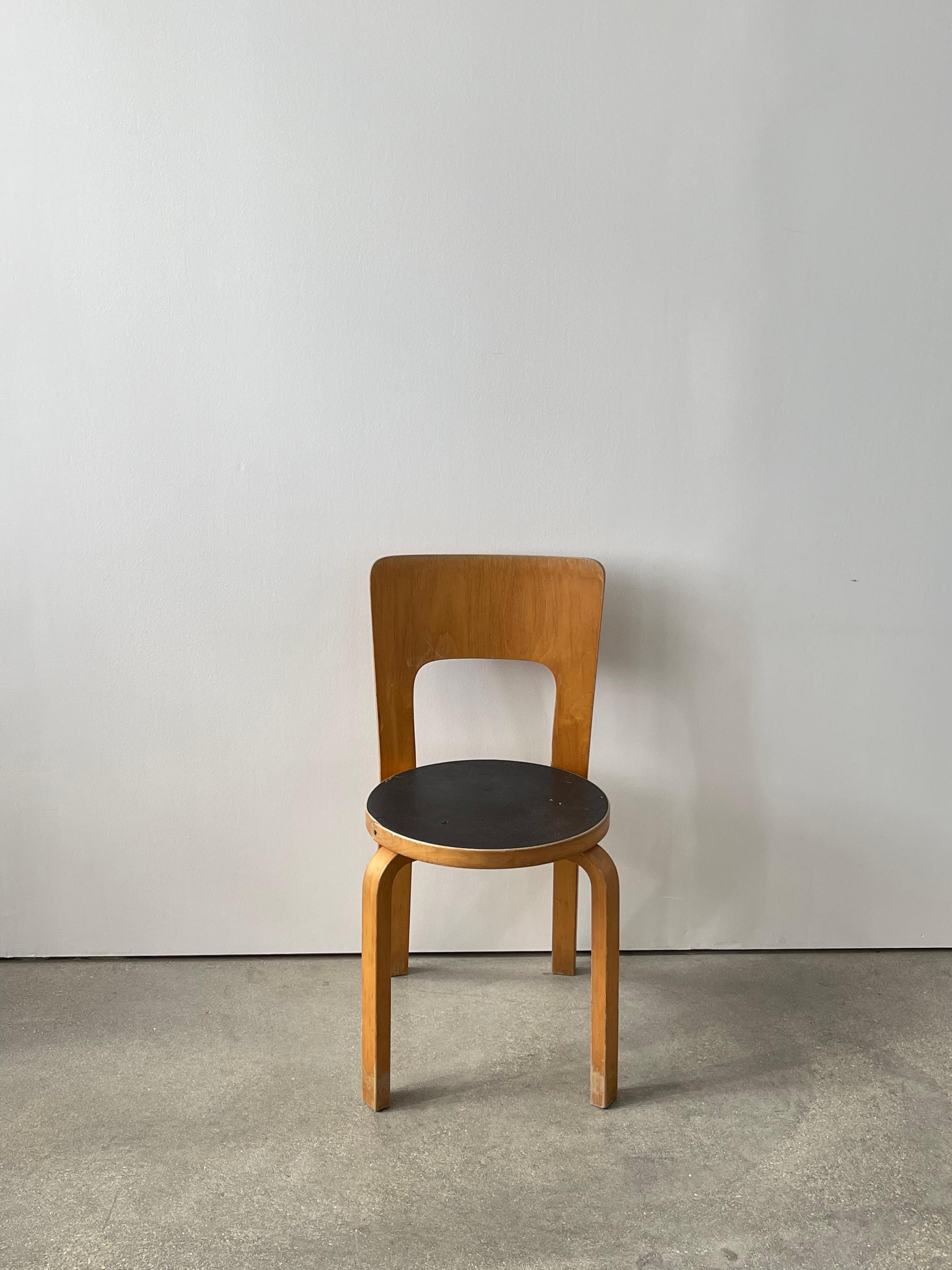 20th Century Alvar Aalto Model 66 Chair For Sale 7