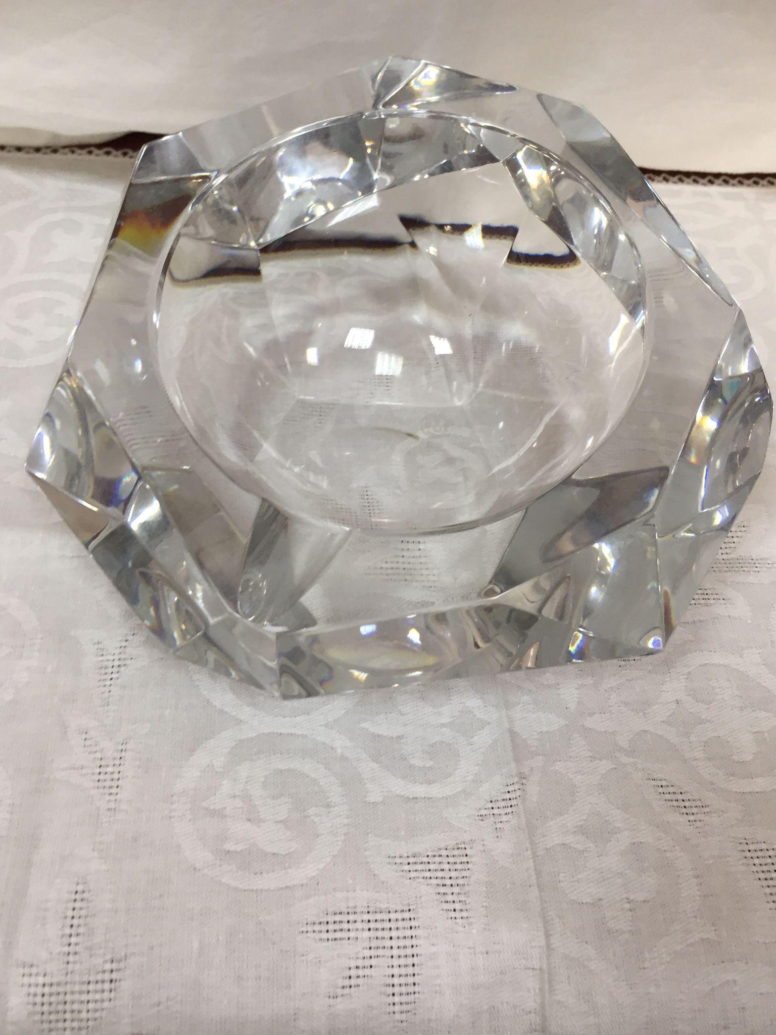 20th Century Amazing, Modern, French Faceted Ashtray in Baccarat Crystal For Sale 3