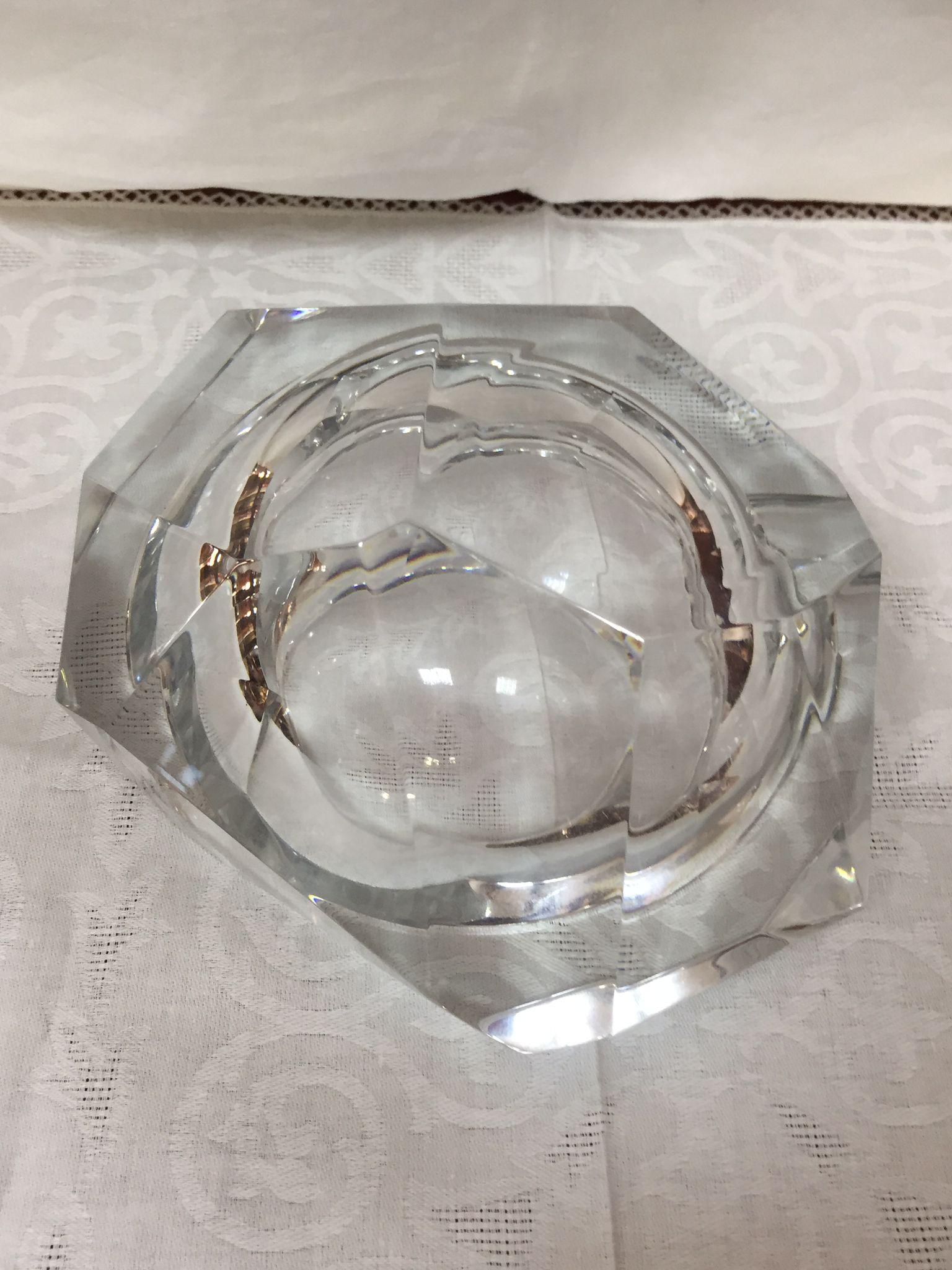 20th Century Amazing, Modern, French Faceted Ashtray in Baccarat Crystal For Sale 4