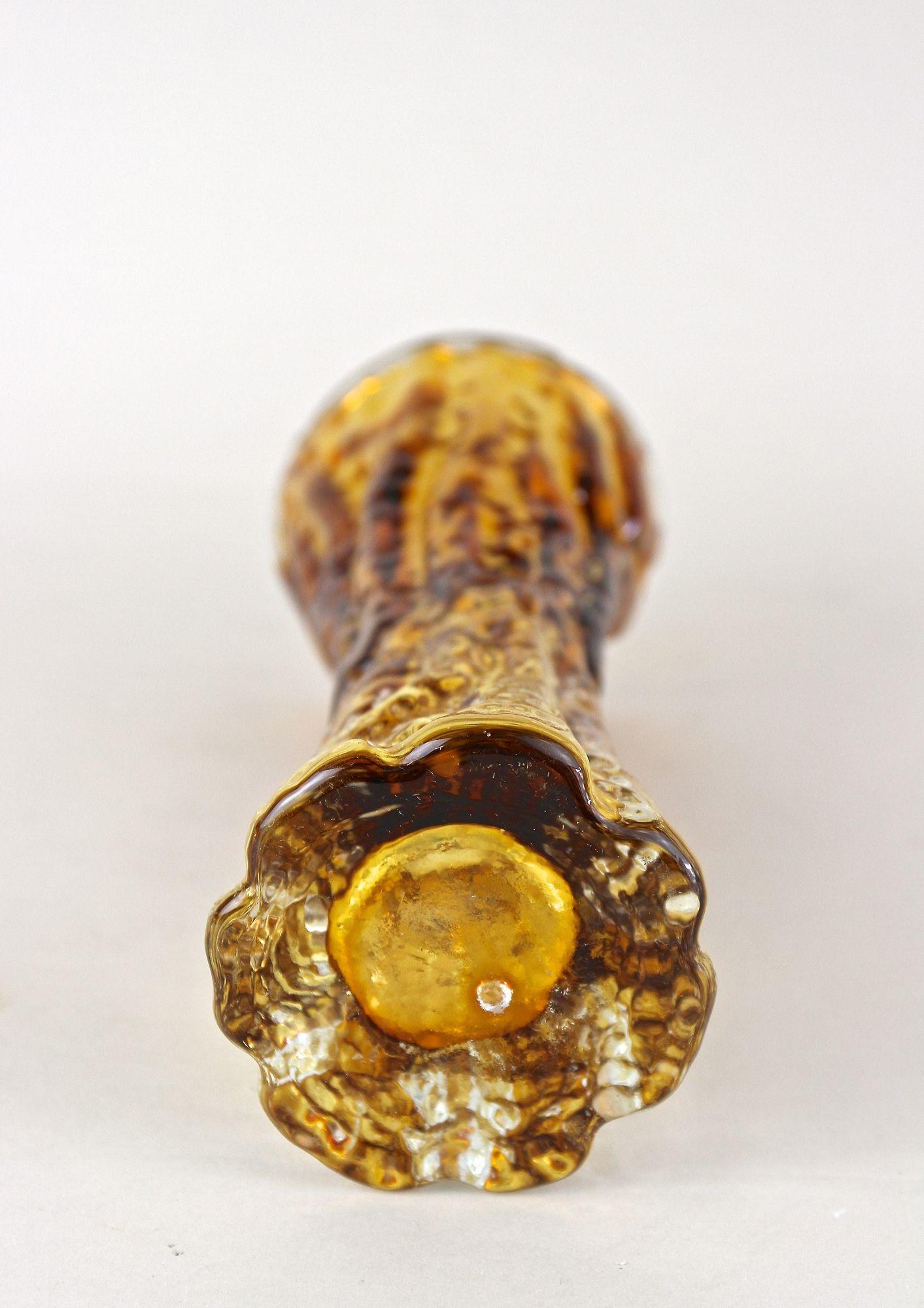 Vase en verre ambré Art déco du 20e siècle, Autriche vers 1920 en vente 5