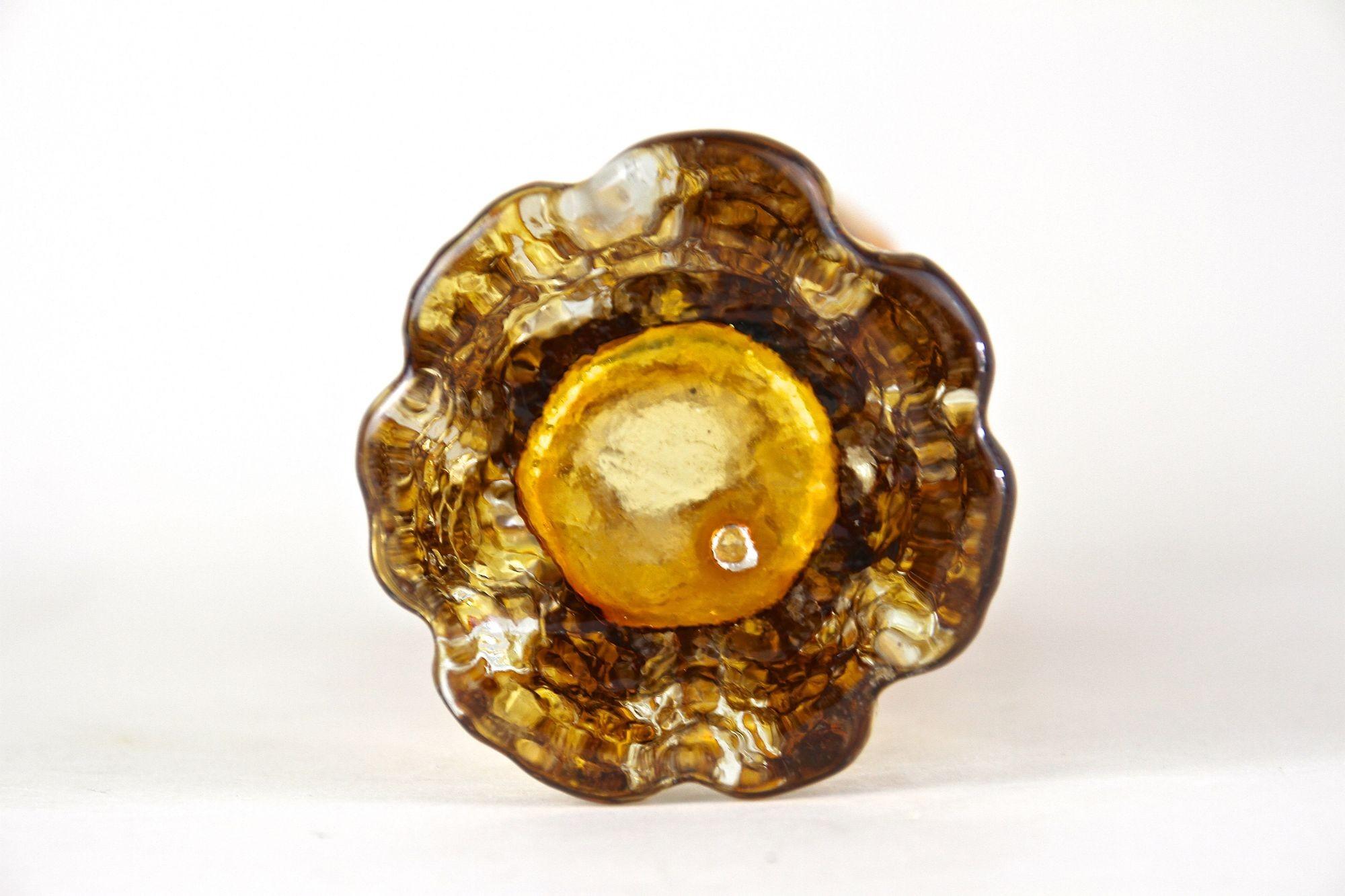 Vase en verre ambré Art déco du 20e siècle, Autriche vers 1920 en vente 6