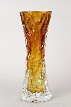 Jarrón de vidrio Art Decó de color ámbar del siglo XX, Austria ca. 1920