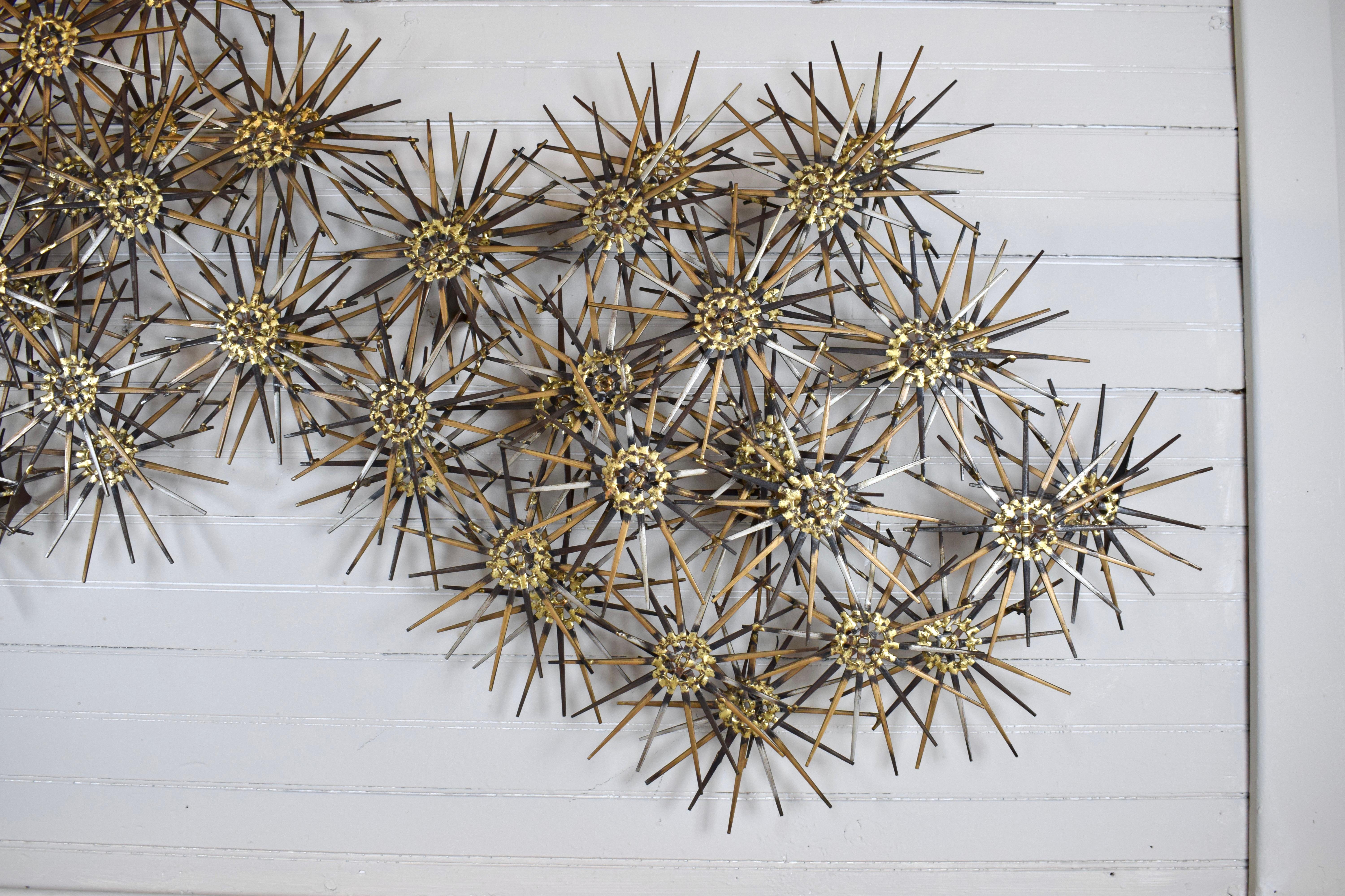 Mid-Century Modern Sculpture murale abstraite en métal en forme d'étoile du 20e siècle par Marc Weinstein en vente