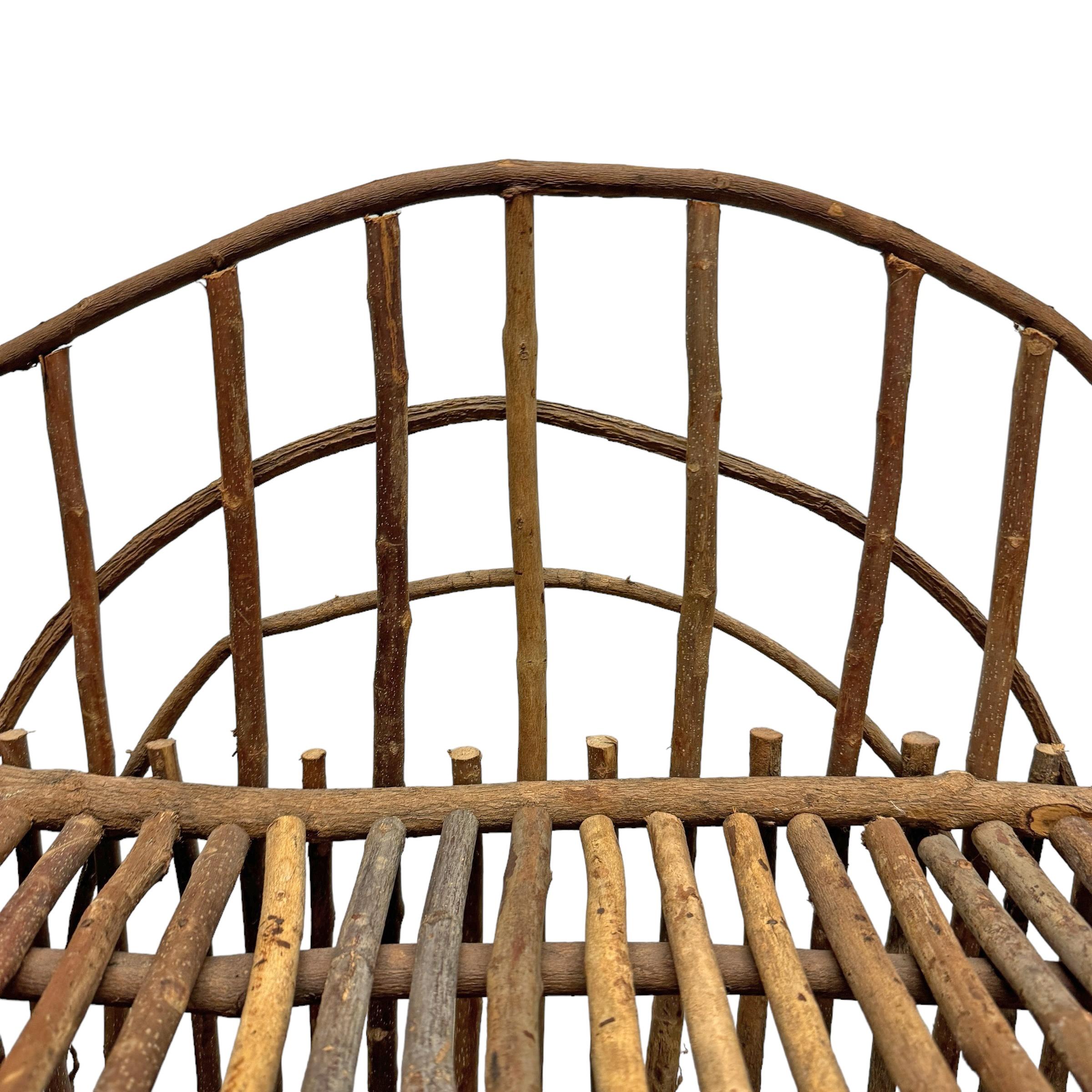 Salice Scaffalatura americana del XX secolo in stile Adirondack in vendita