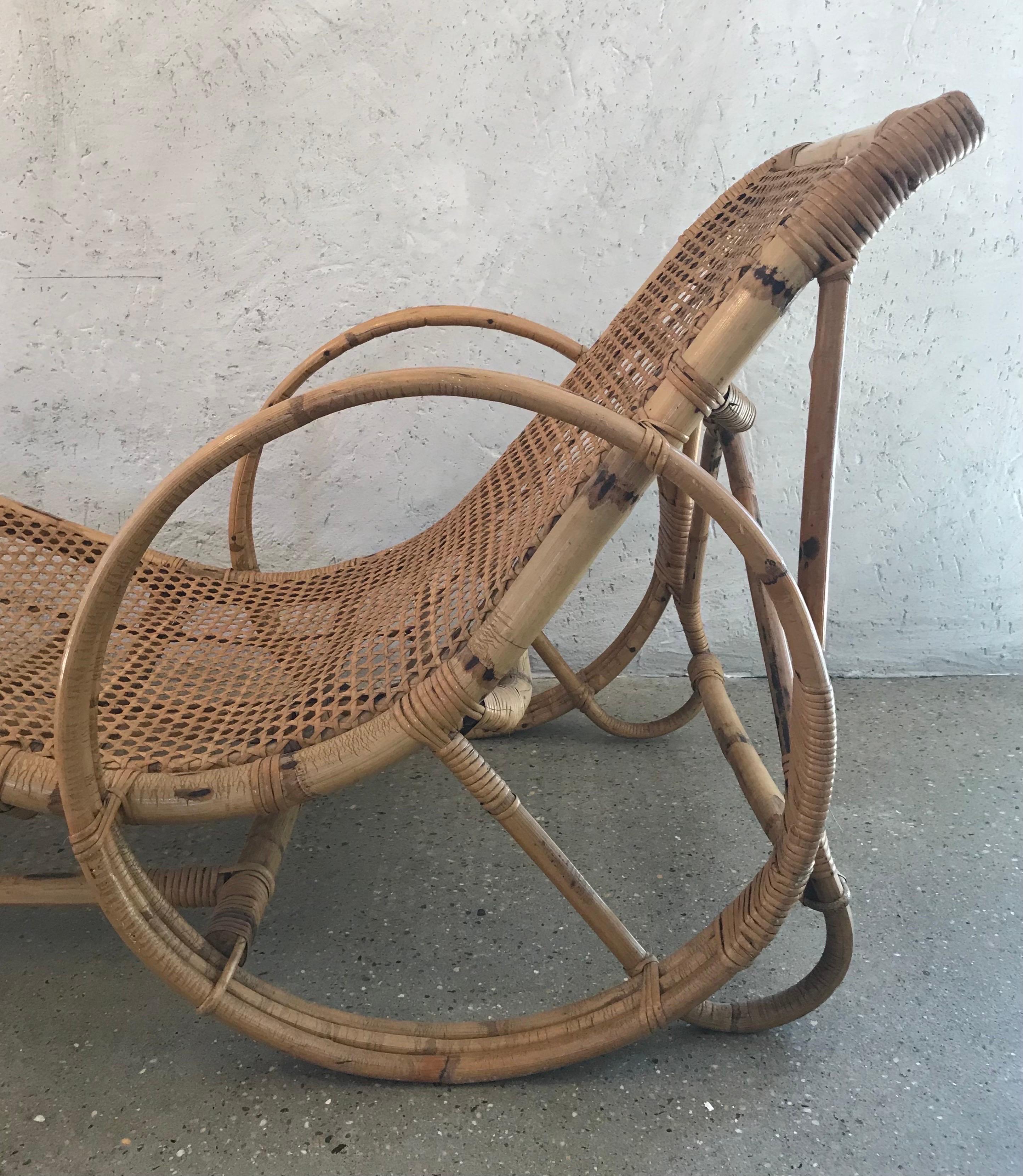 20th Century American Bamboo/Cane Chaise Lounge In Good Condition For Sale In Chicago, IL