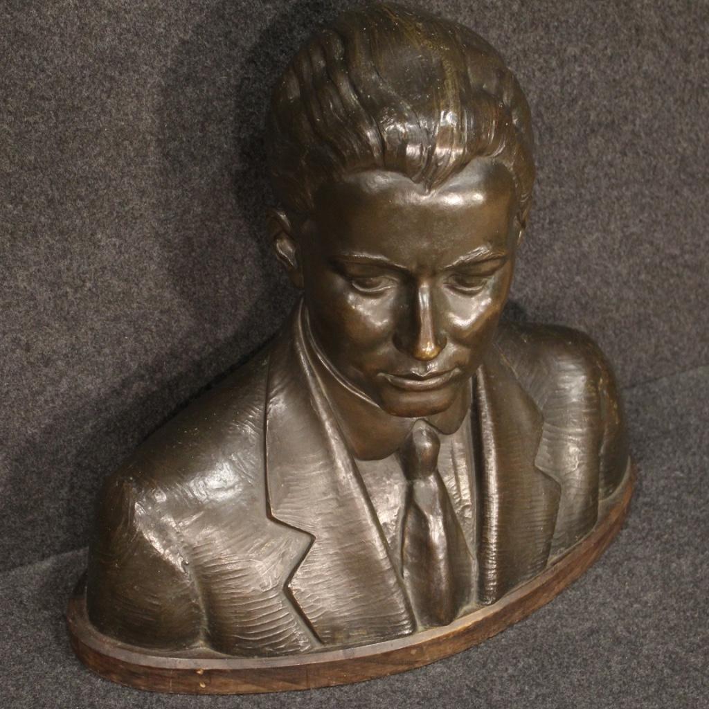 Sculpture d'homme en bronze américaine du 20e siècle, 1930 1