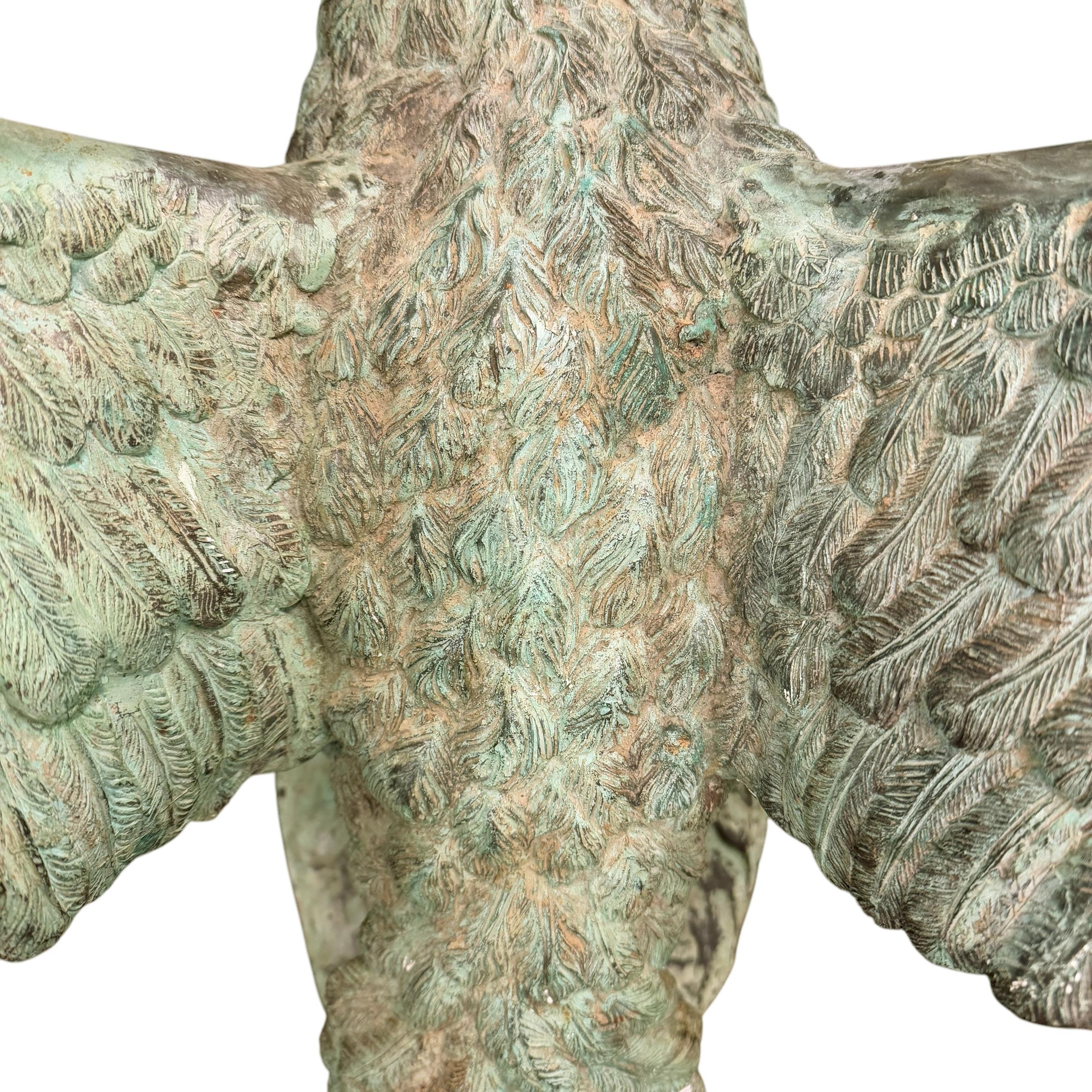 Sculpture américaine en bronze du 20e siècle représentant un Swan en vente 1