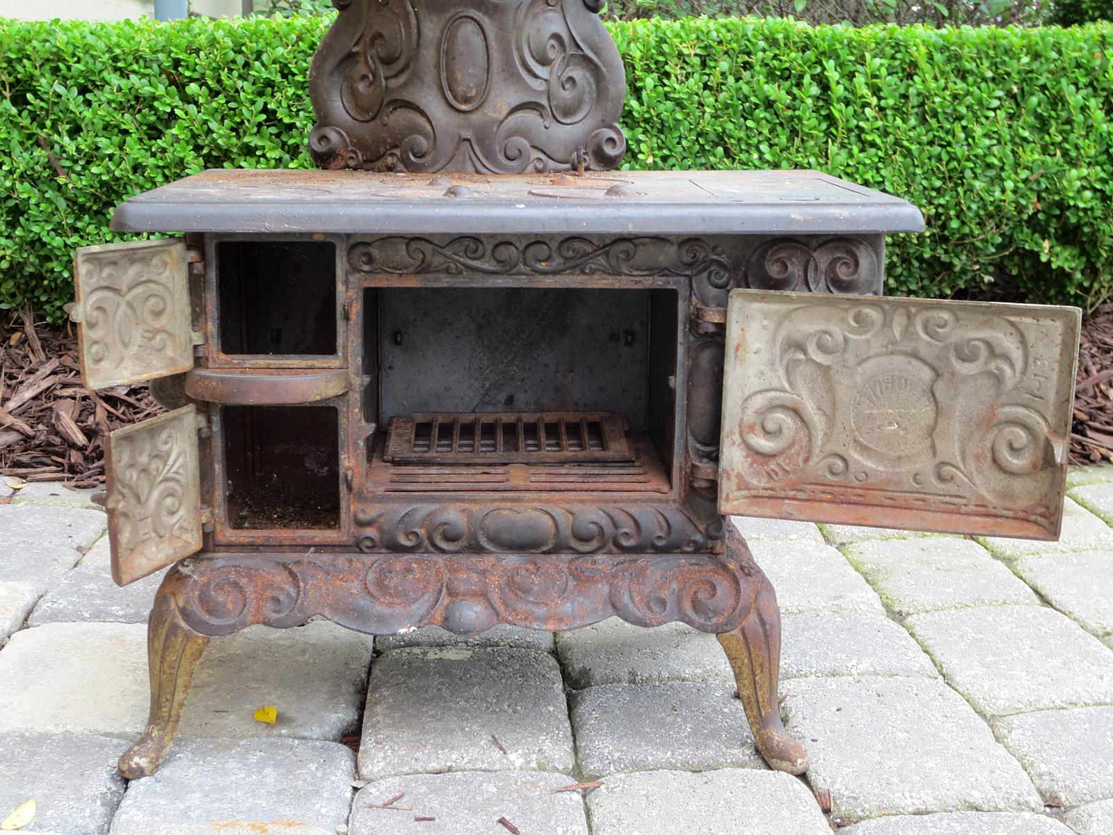 20th Century American Country Iron Stove- Miniature 5