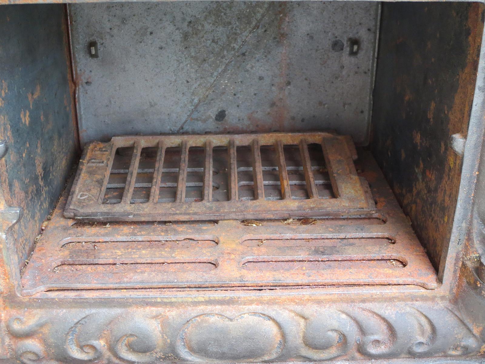 20th Century American Country Iron Stove- Miniature 6