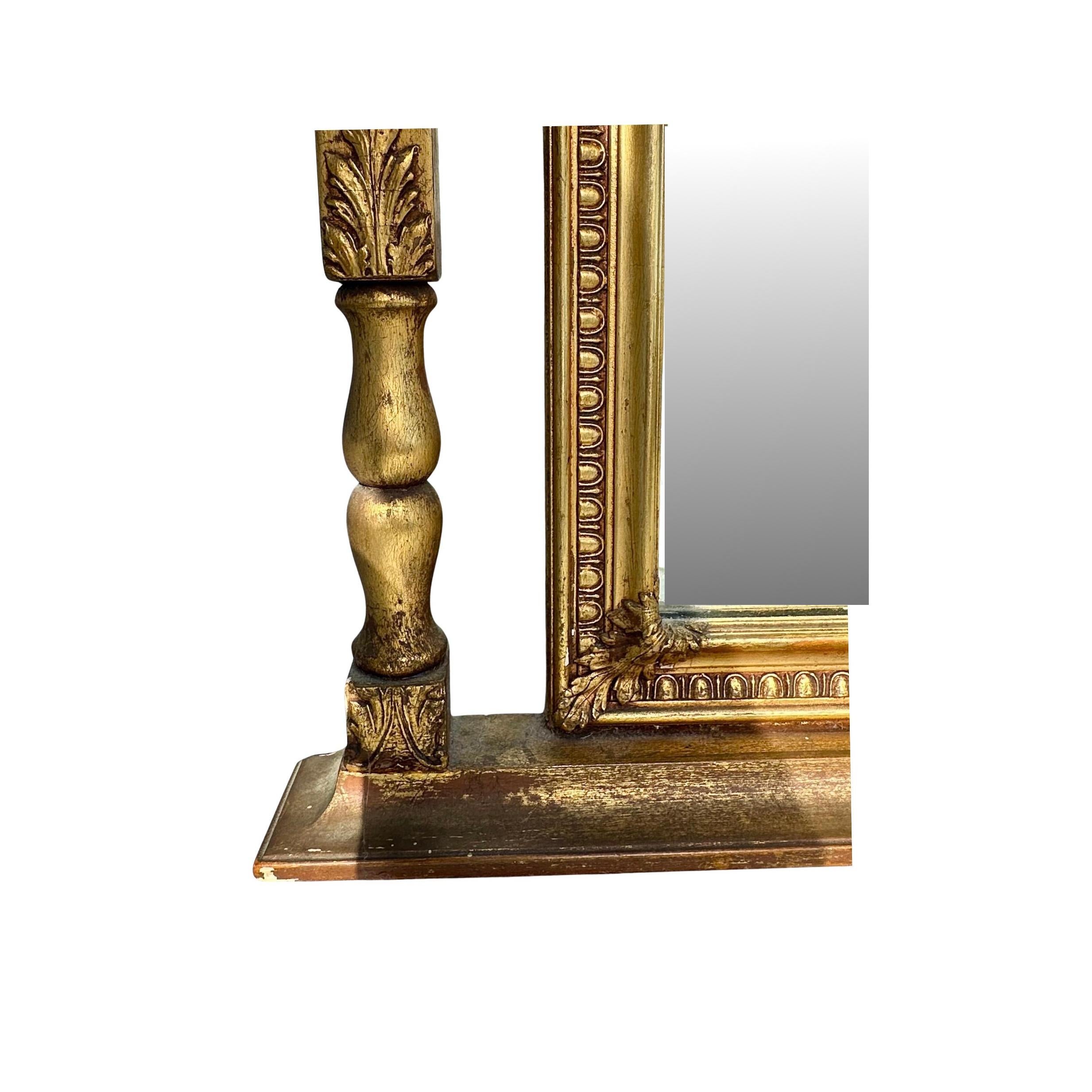 Américain Miroir à trumeau en bois doré de style fédéral américain du 20e siècle. en vente
