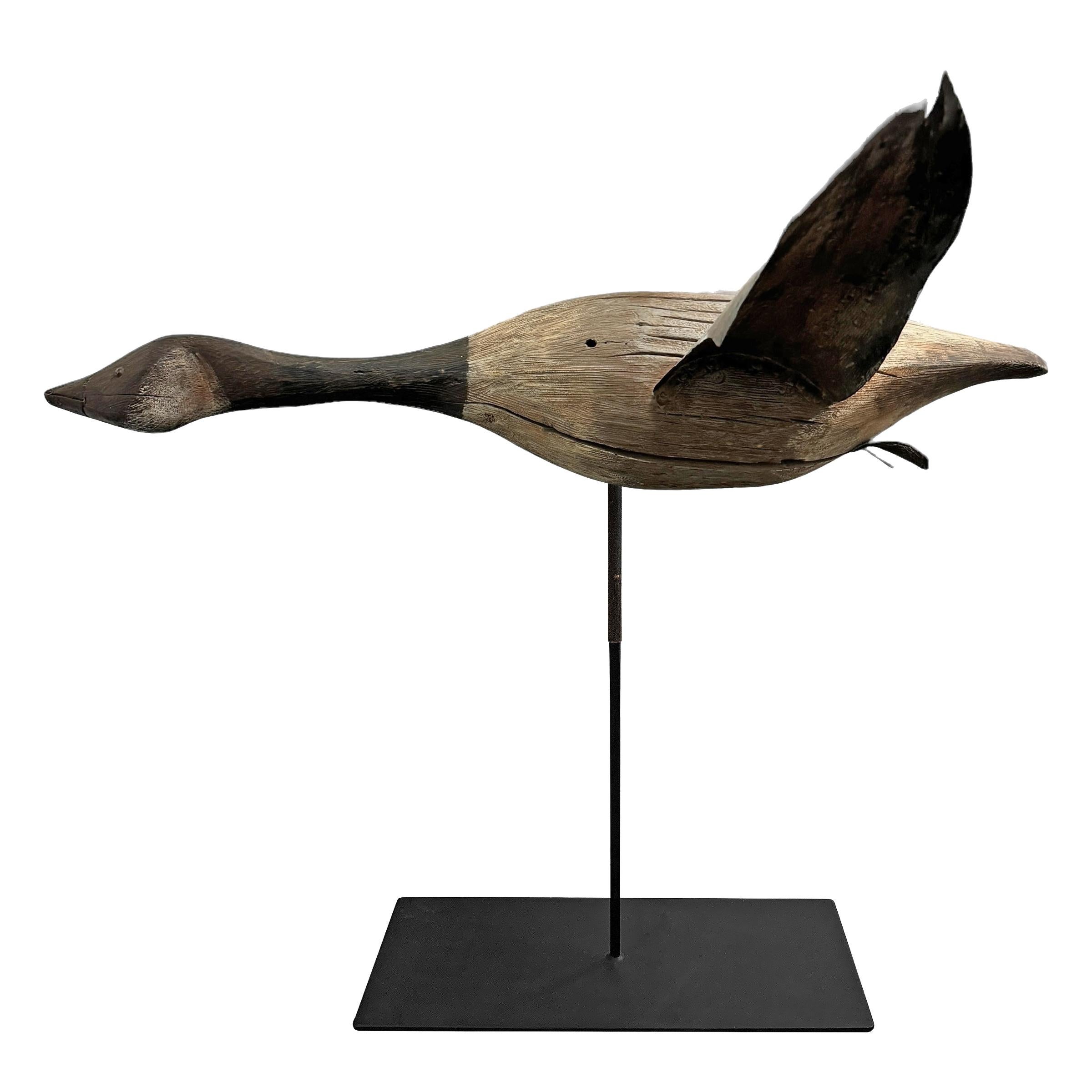 Art populaire américain du 20e siècle Canada Goose sur monture en acier personnalisée Bon état - En vente à Chicago, IL