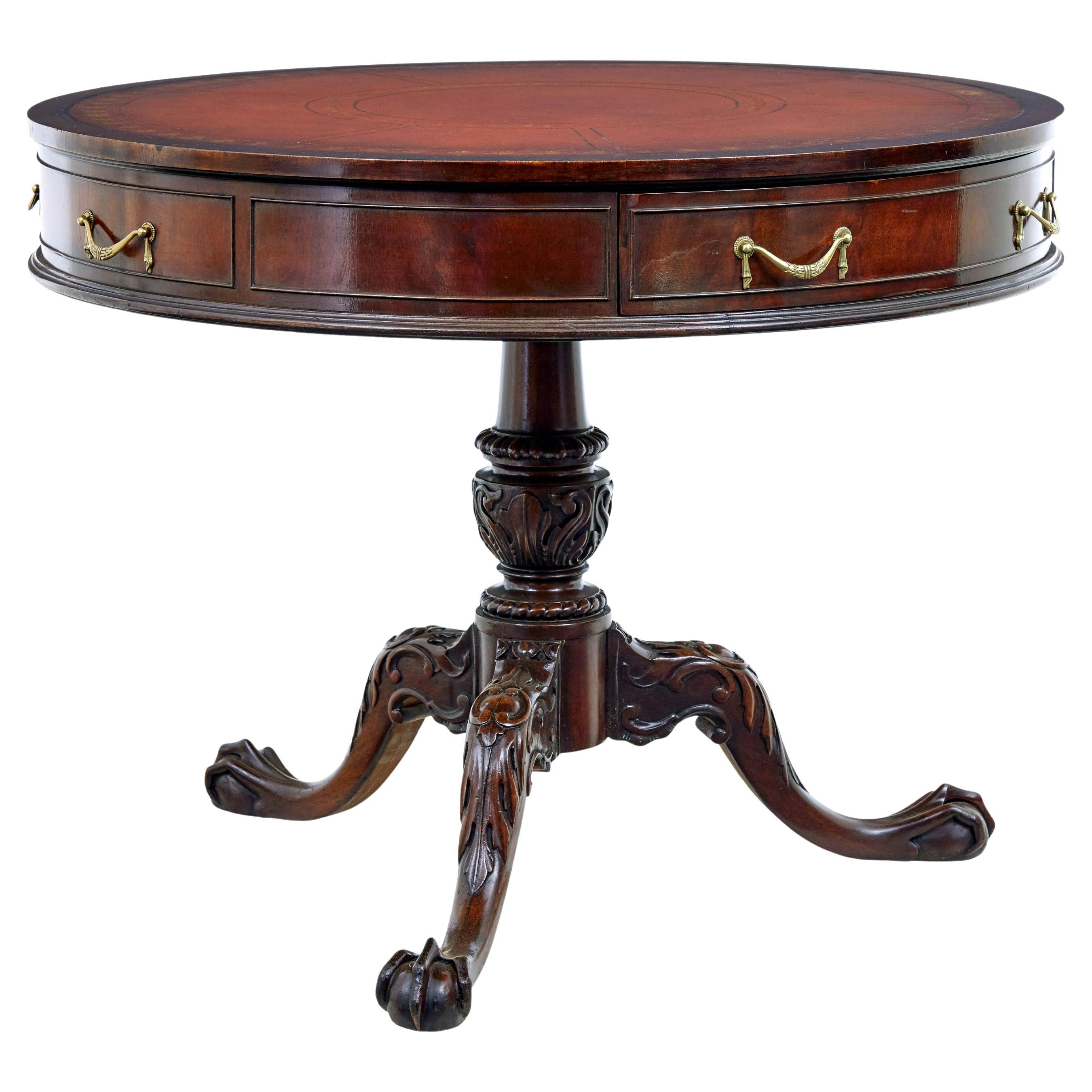 20th century American Grand Rapids mahogany center table For Sale