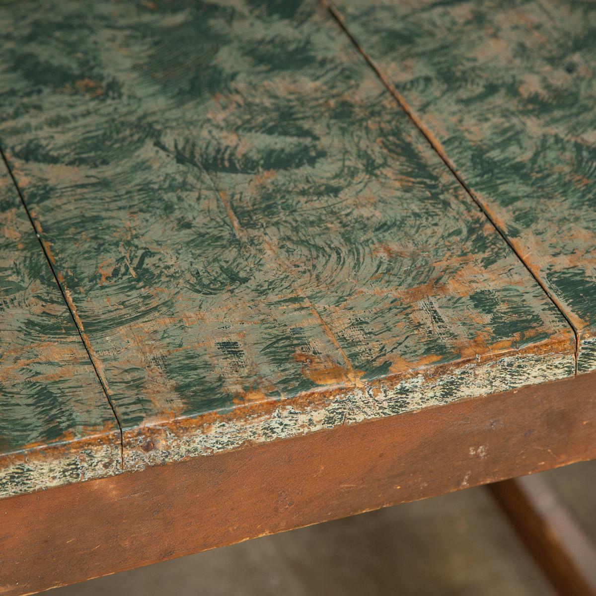 20th Century American Hand Painted Gatelegged Dining Table, c.1900 5