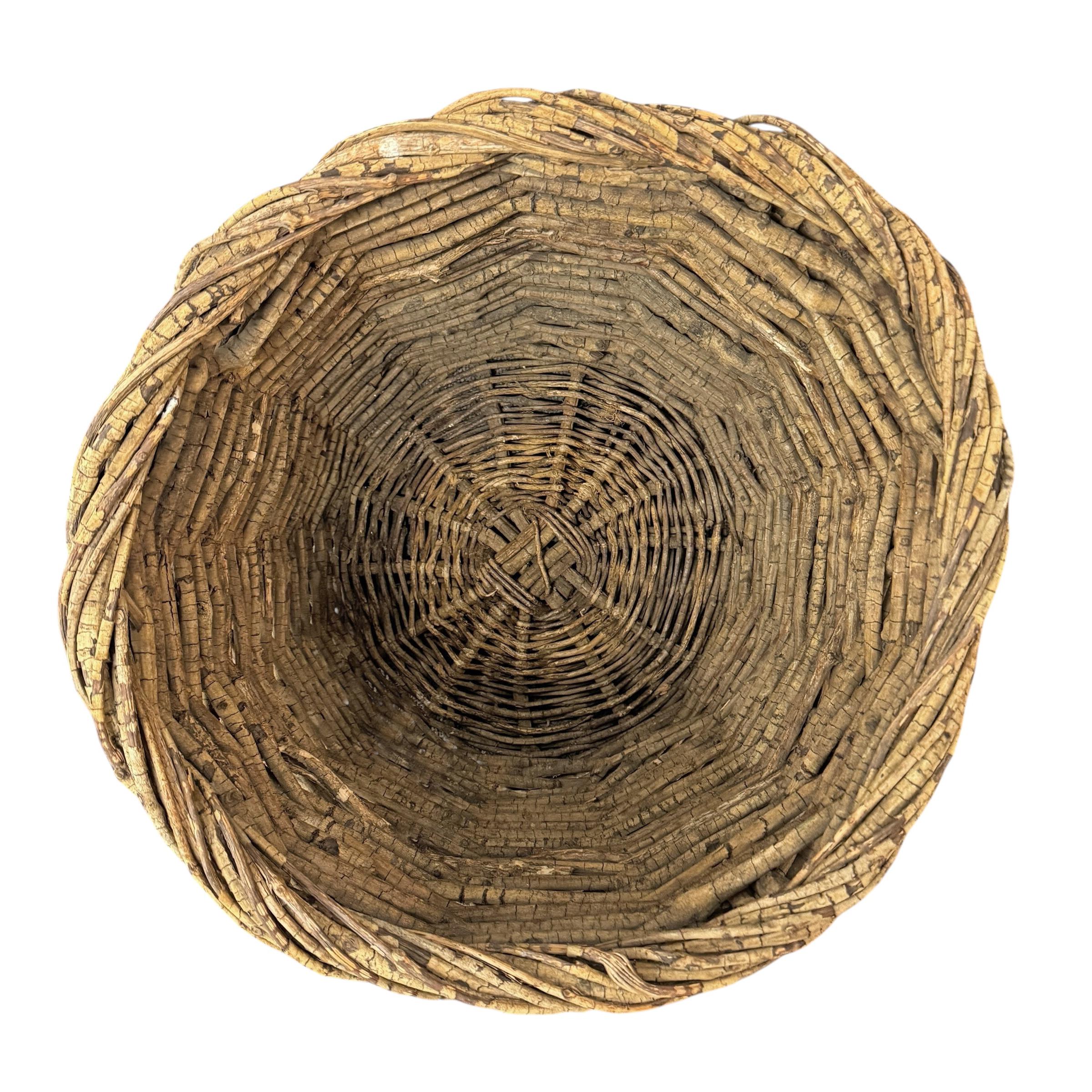 Cesta americana de abedul tejida a mano del siglo XX en venta 4