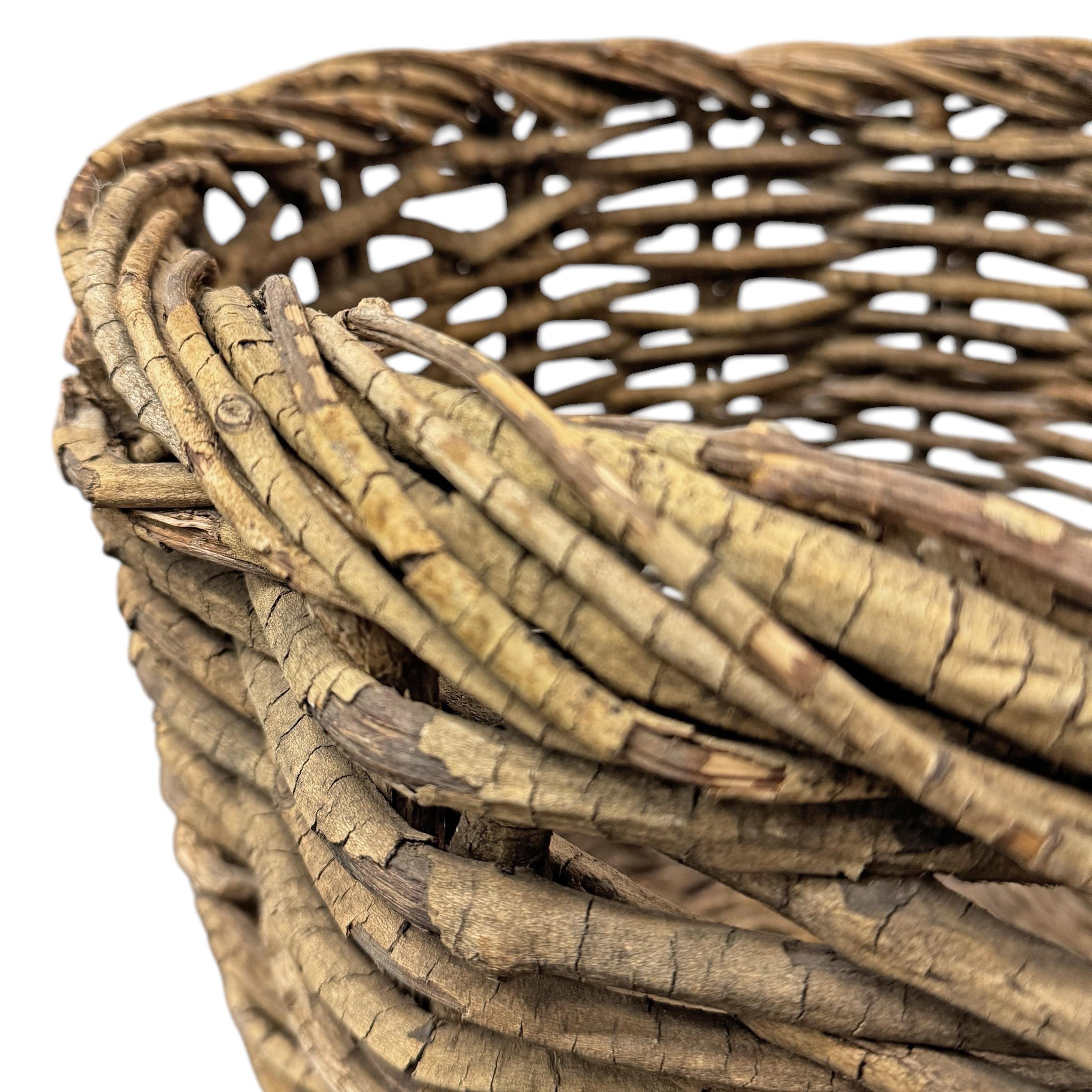 Cesta americana de abedul tejida a mano del siglo XX Abedul en venta