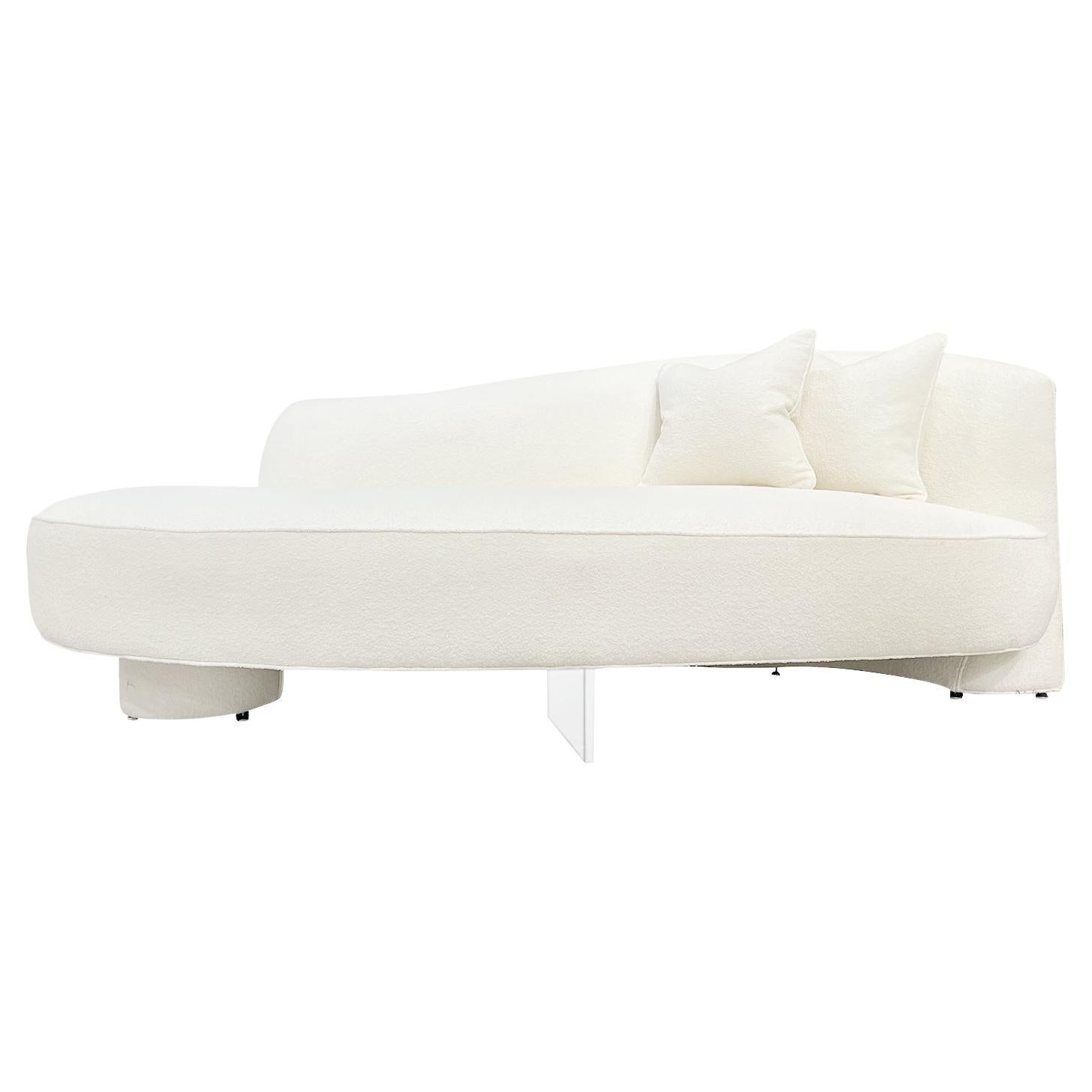 20th Century American Lucite Four Seater Serpentine Sofa by Vladimir Kagan For Sale