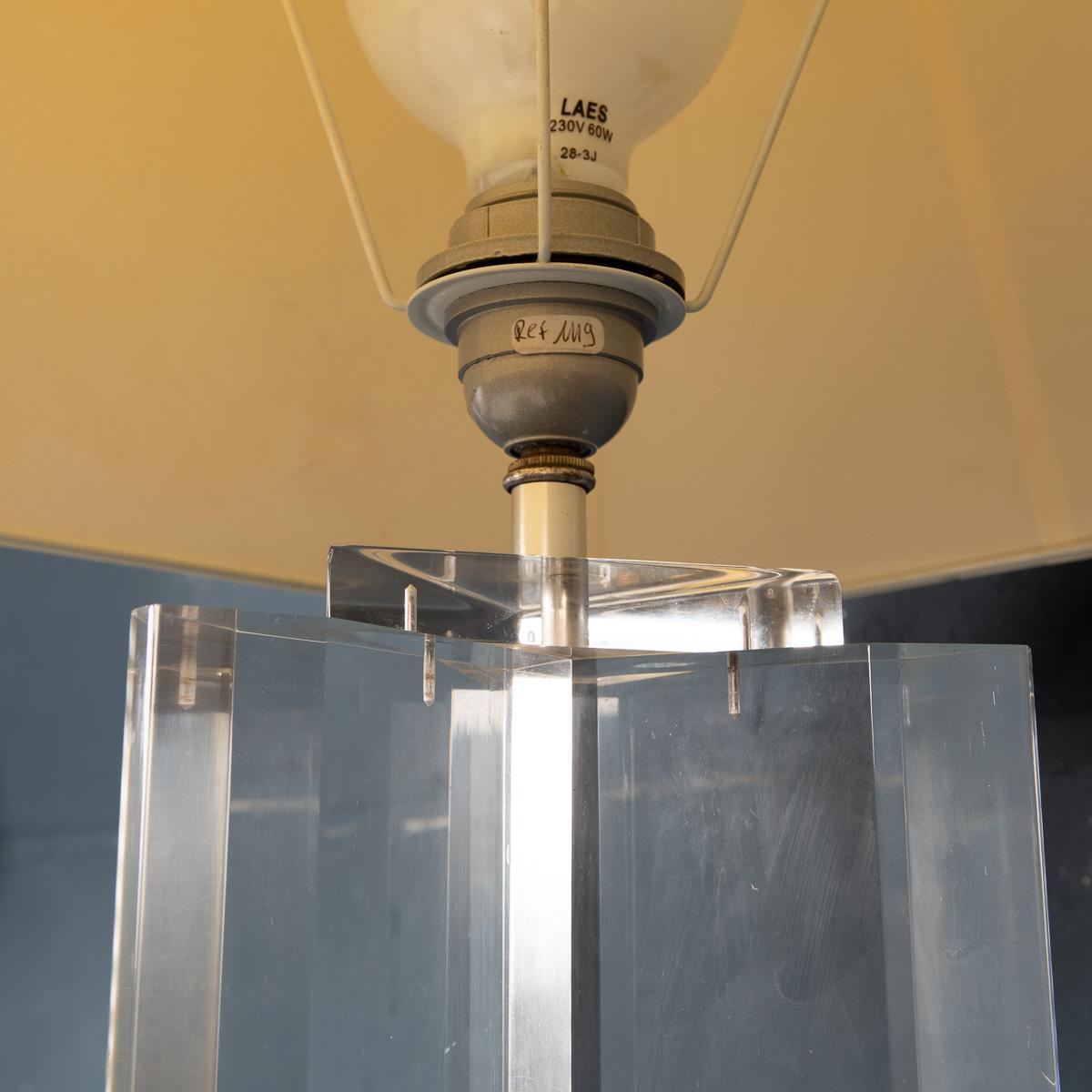 20th Century American Made Lucite Table Lamps For Sale 2