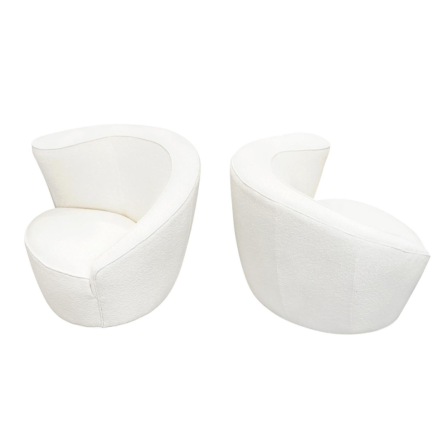 20th Century American Pair of Nautilus Swivel Lounge Chairs by Vladimir Kagan For Sale 1
